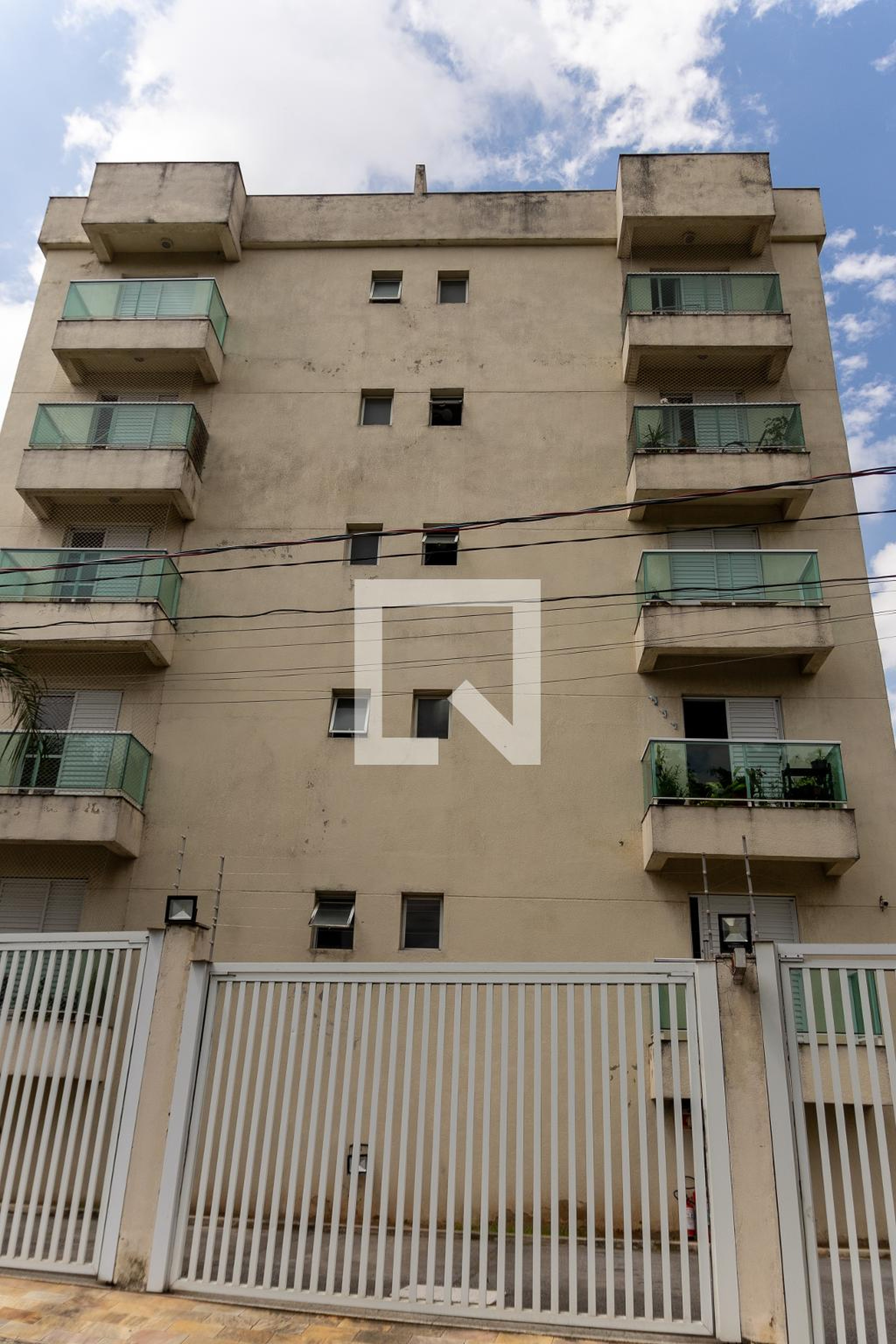 Fachada do Prédio Condomínio em Rua Dário Zambelli, 277