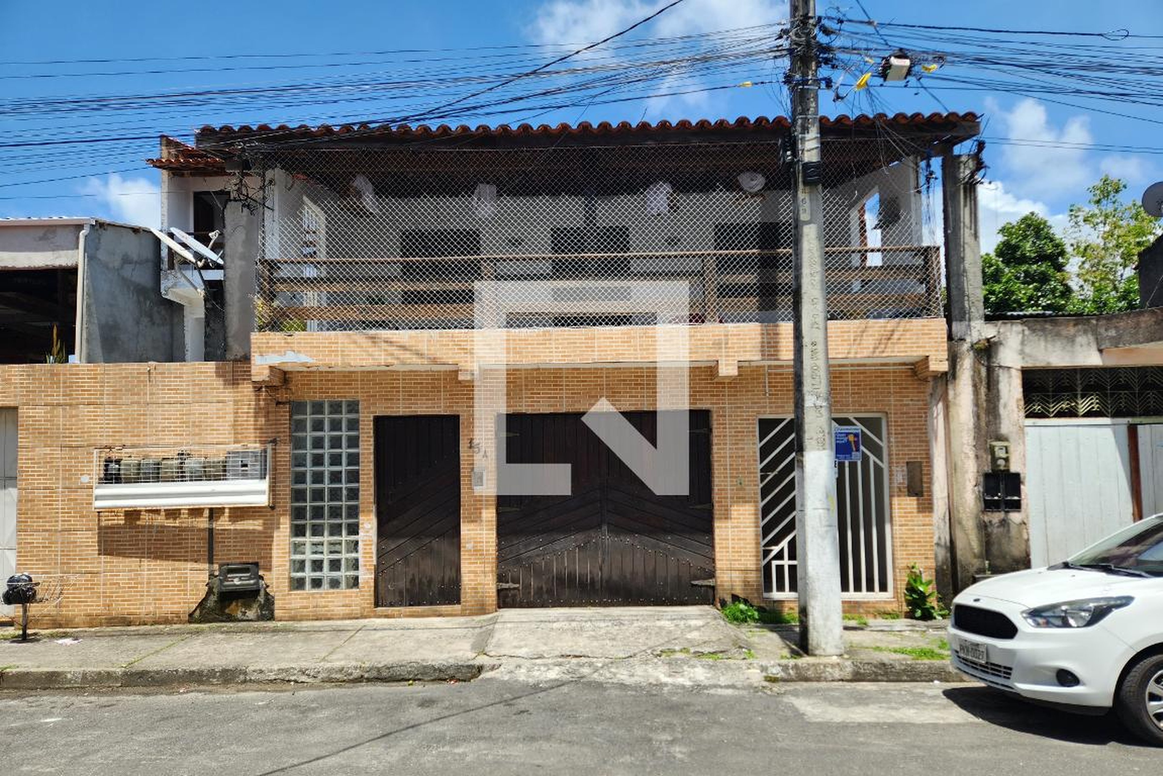 Fachada Condomínio em Rua Maria de São Pedro, 15