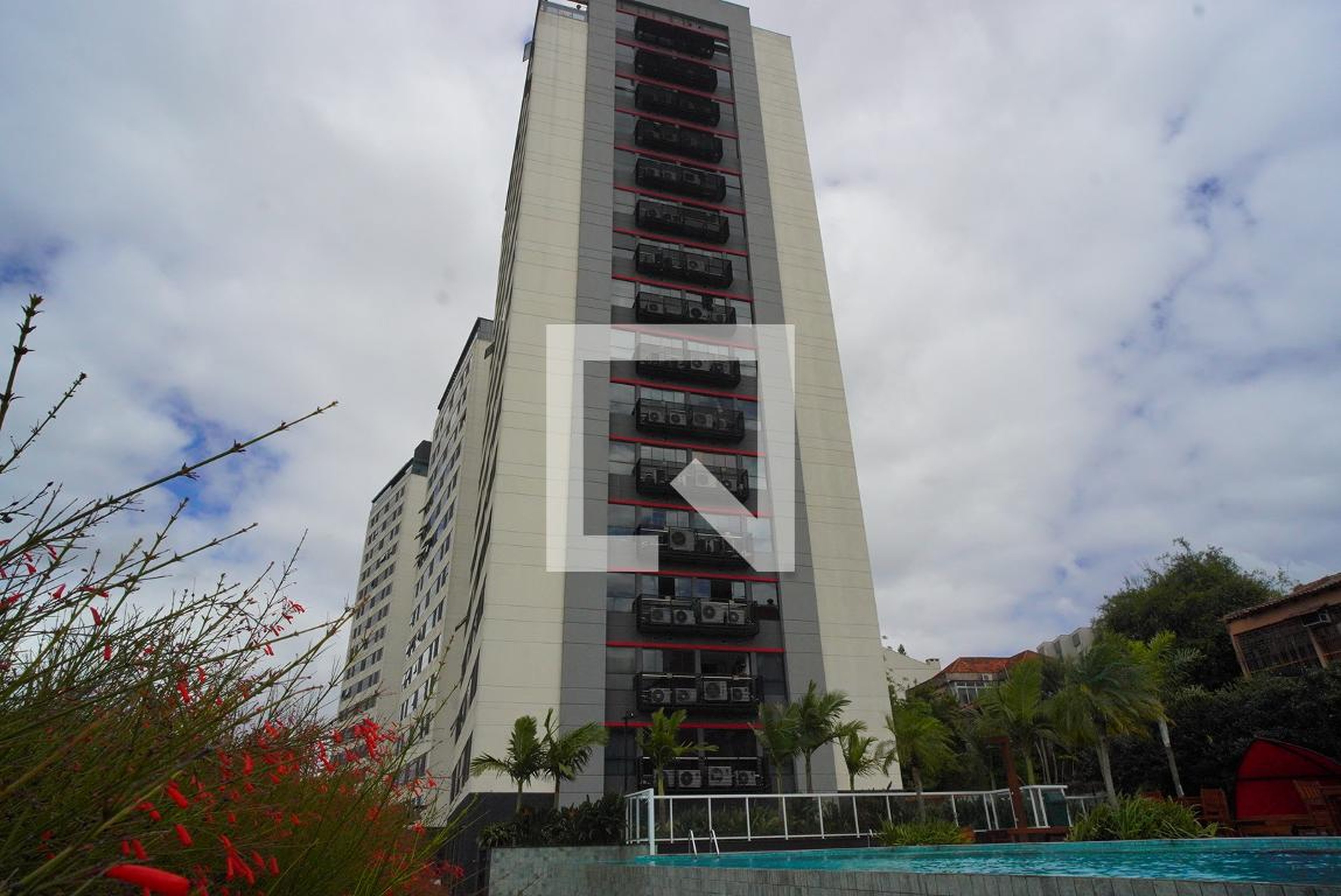 Fachada do Prédio Condomínio MaxHaus