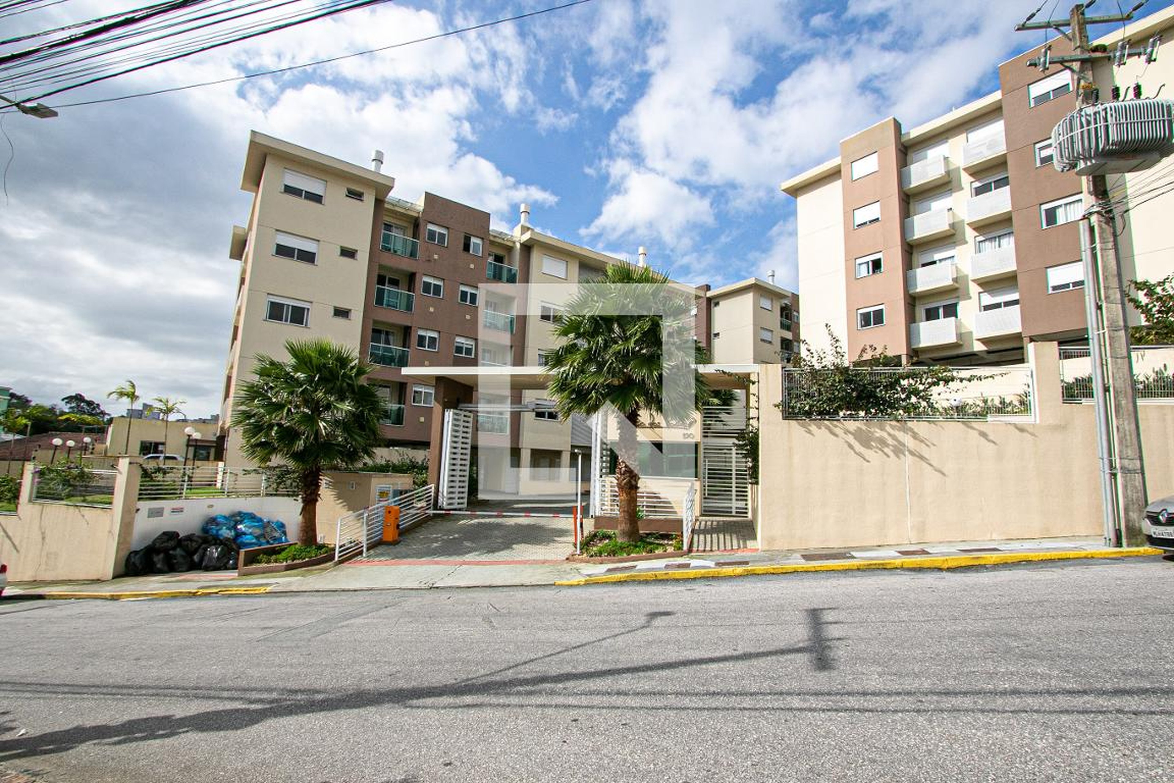 Fachada Condomínio Recanto dos Poetas