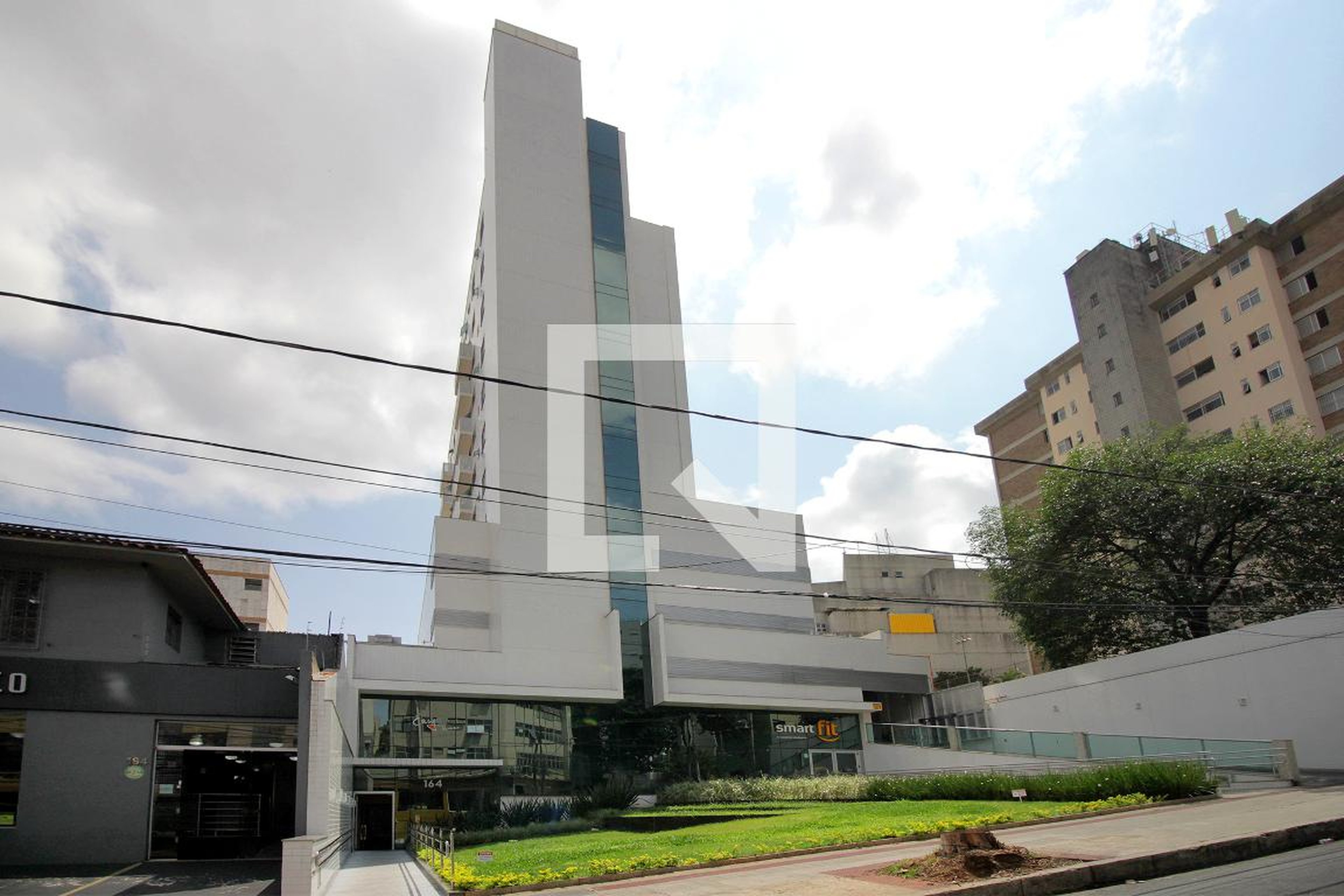 Fachada Condomínio em Avenida do Contorno, 164