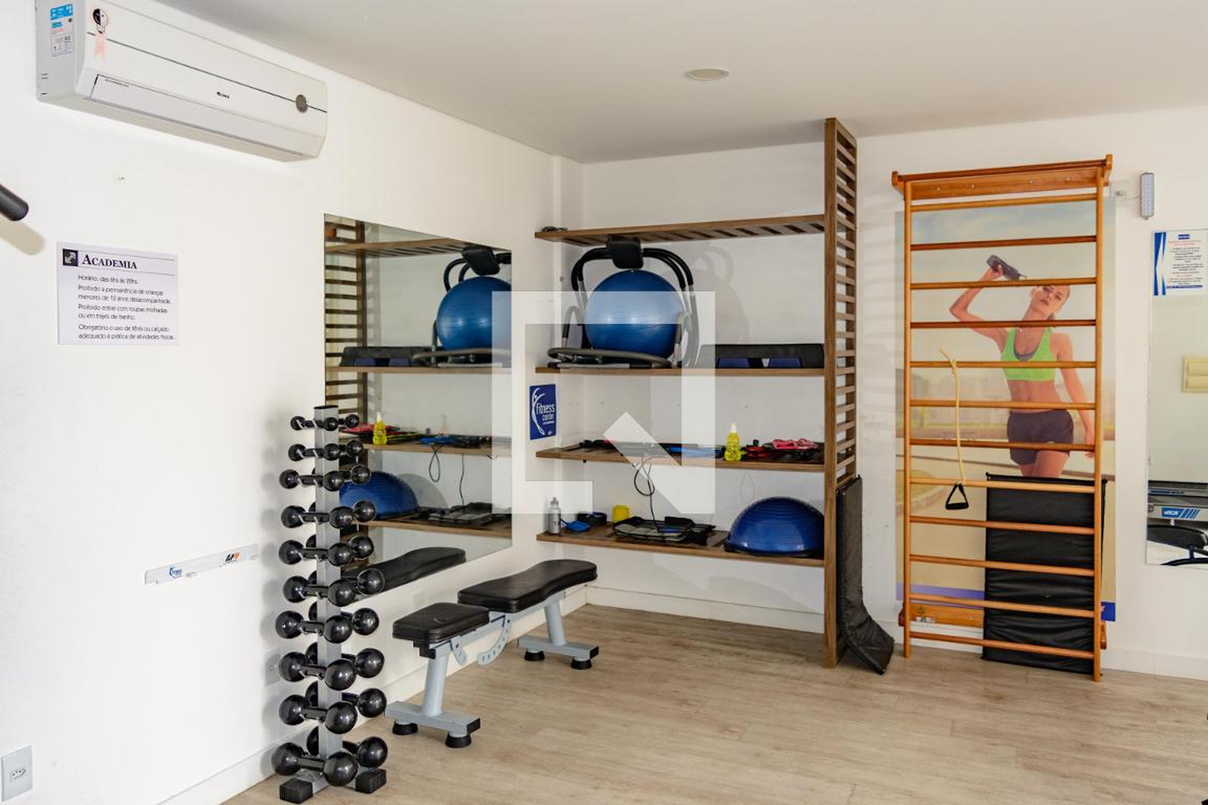 Academia - Mares do Sul