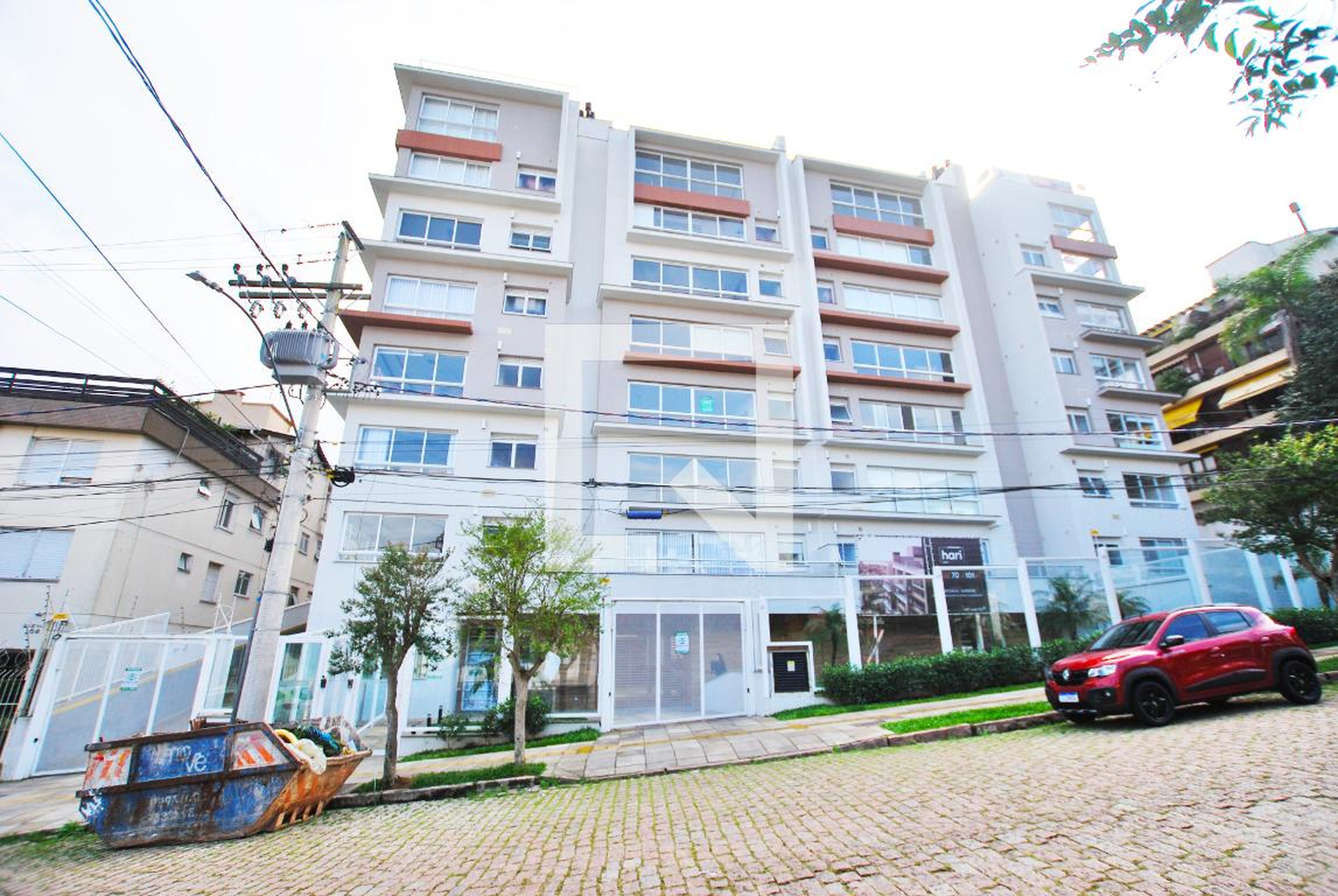 Fachada Edifício Hari Menino Deus