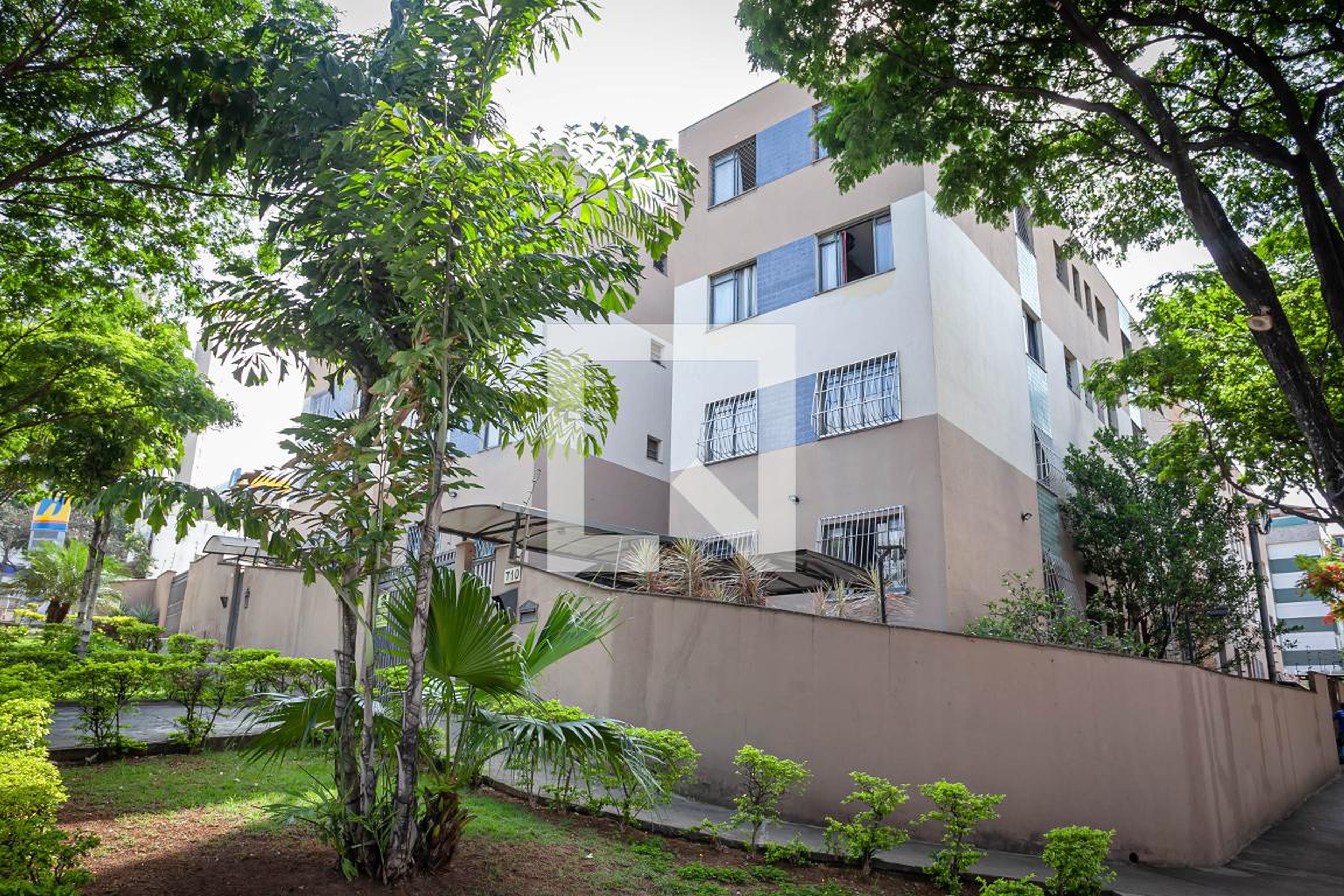 Fachada Condomínio em Rua dos Geólogos, 710