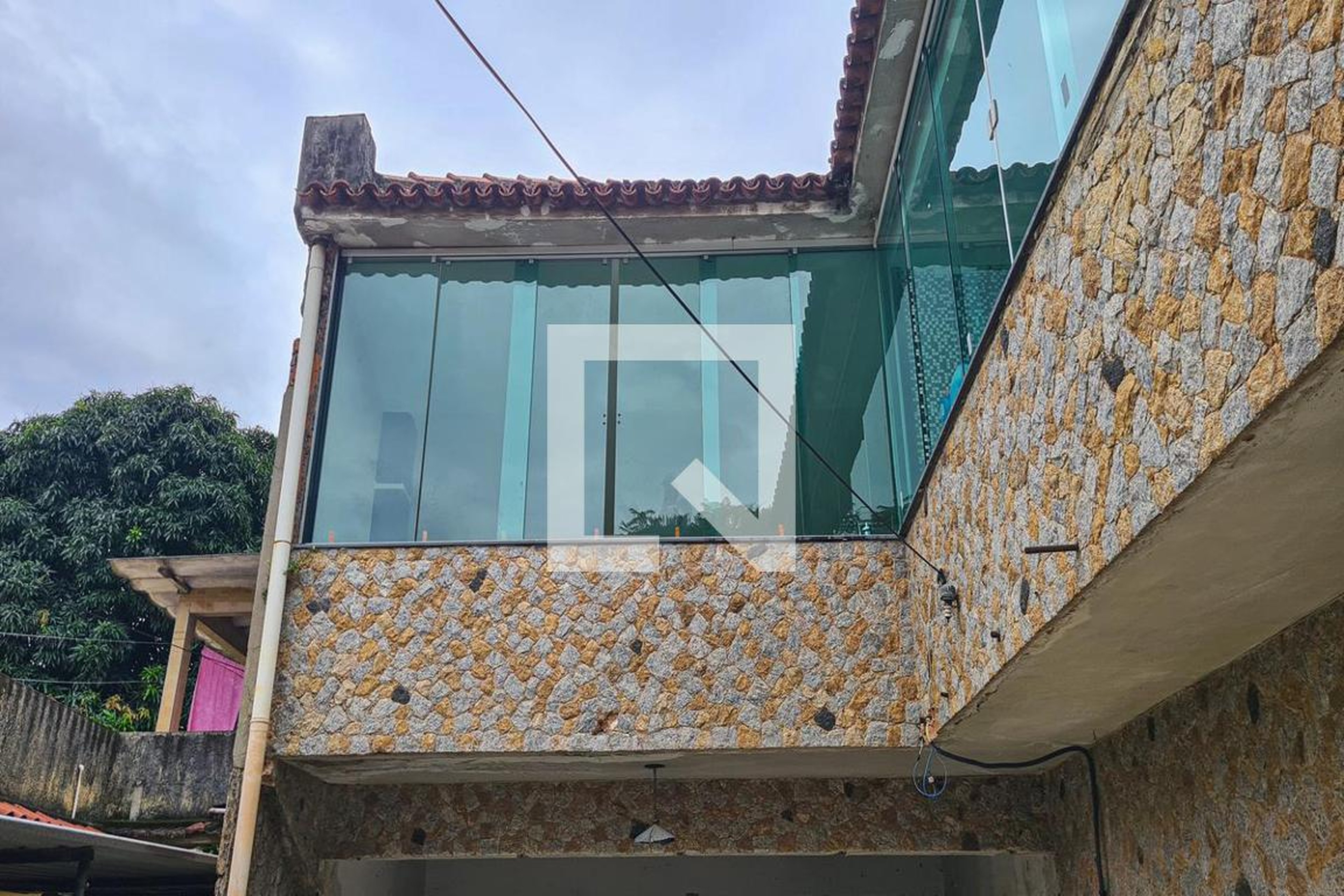 Fachada Condomínio em Rua Constâncio Alves, 51