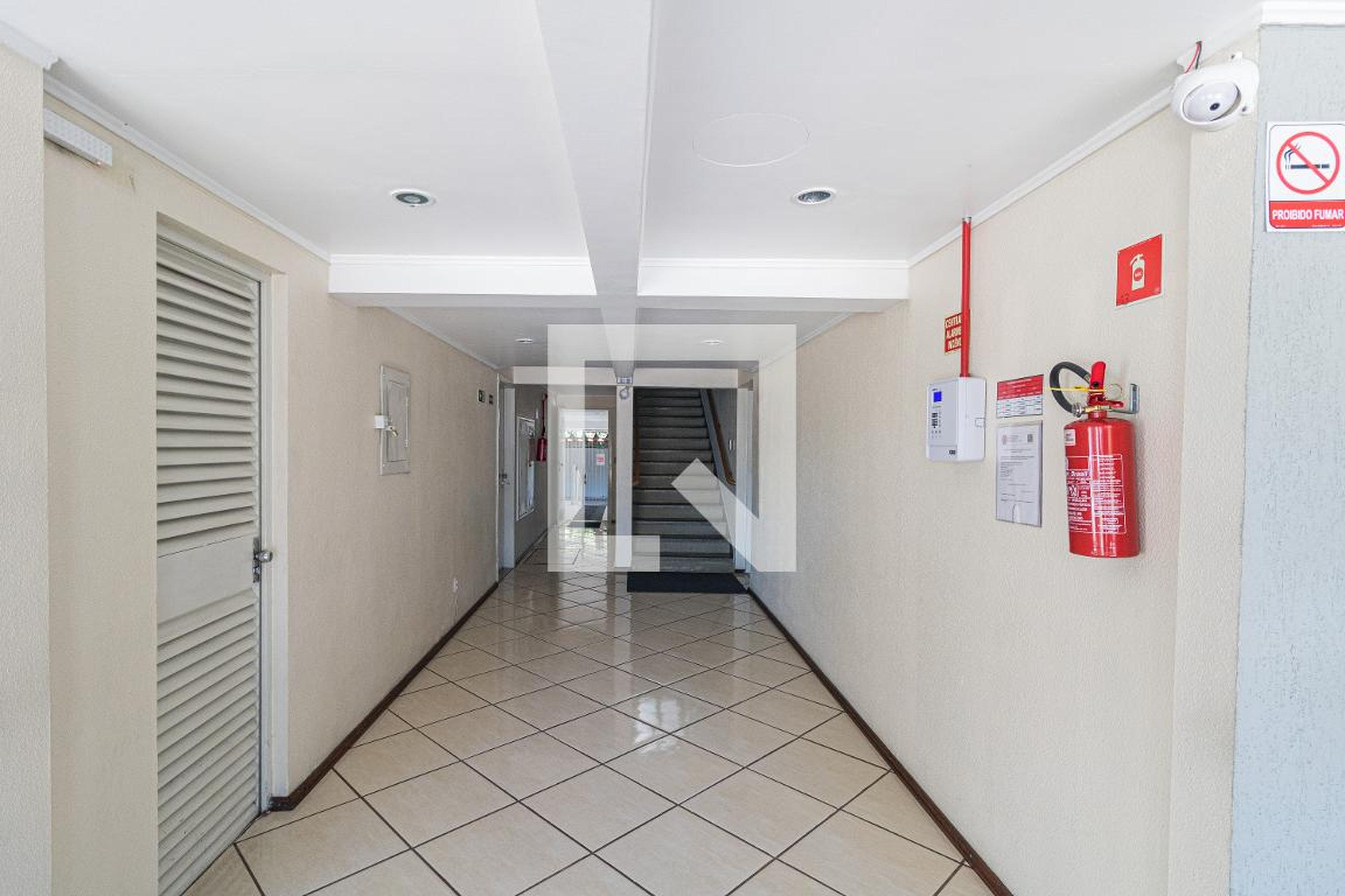 Hall de entrada - Edifício Mirante de Petrópolis