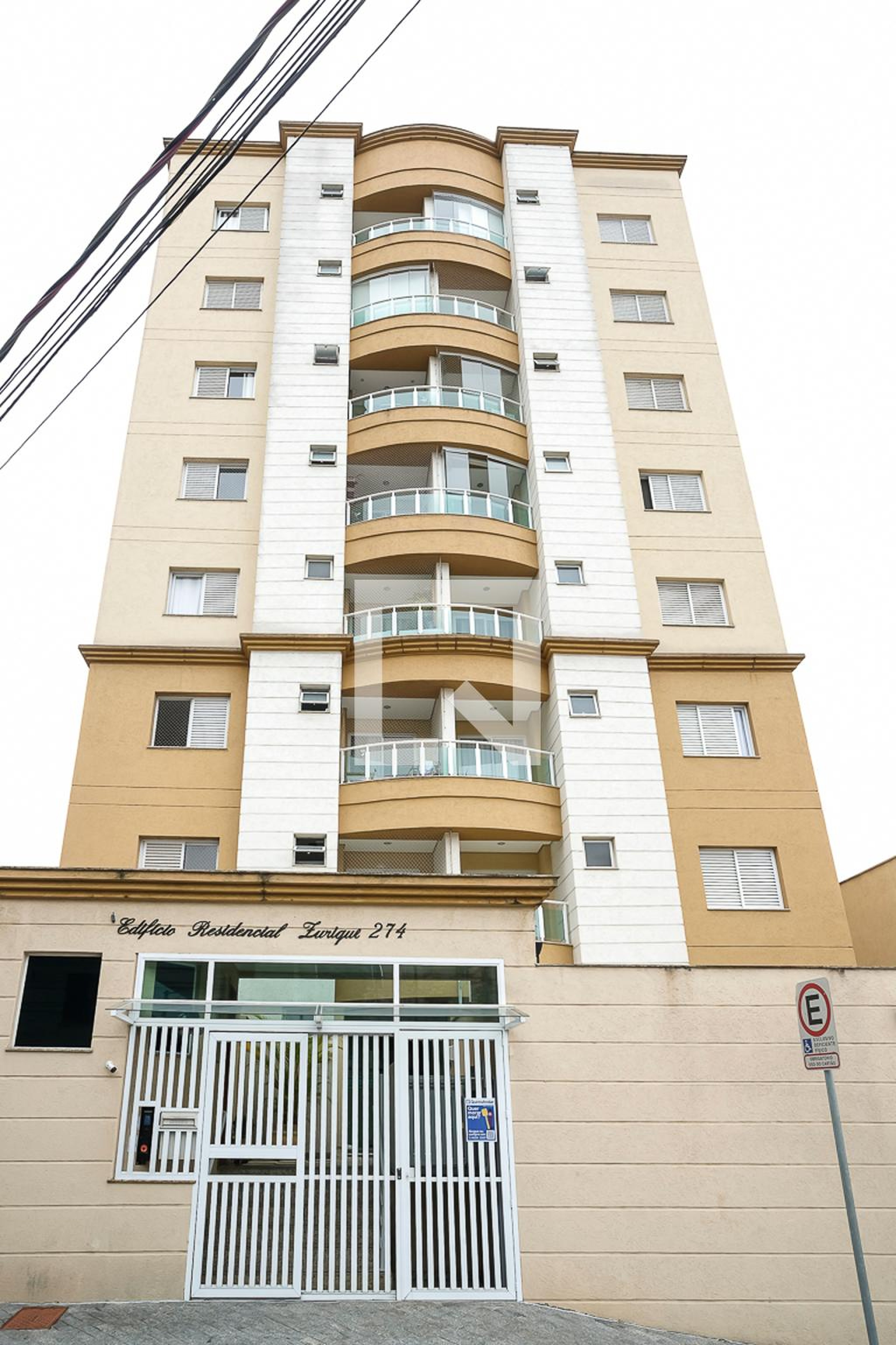 Fachada do Prédio Condomínio Zurique