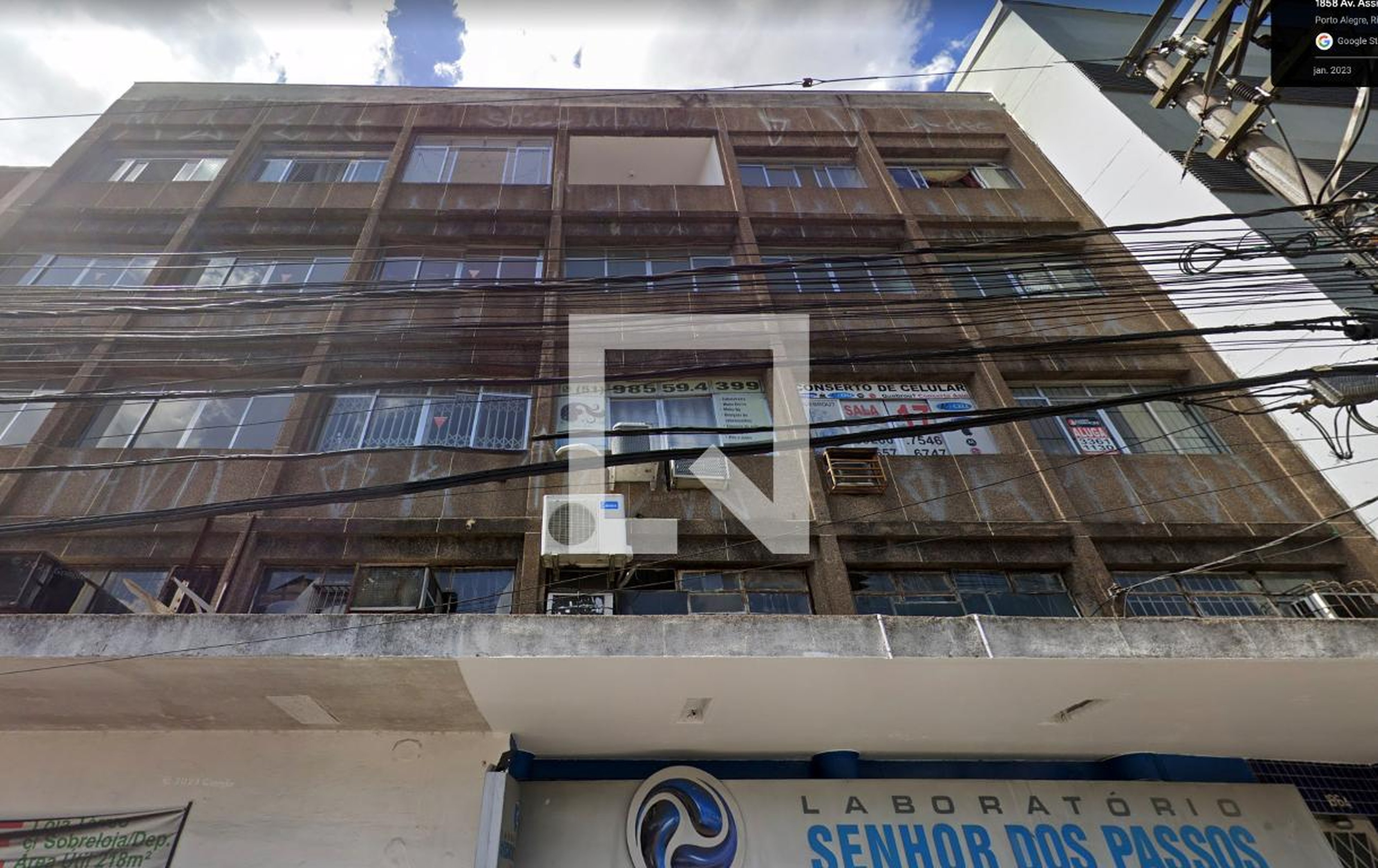 Fachada Condomínio em Avenida Assis Brasil, 1864