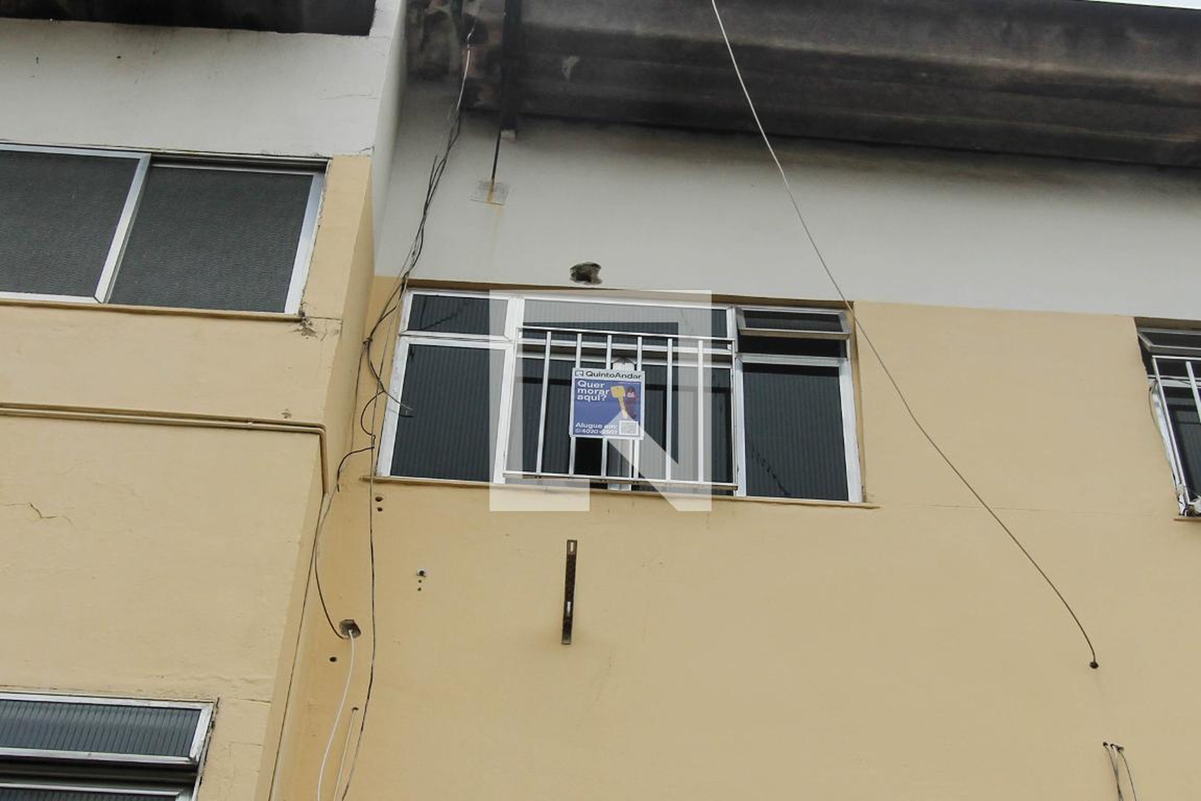 Fachada Condomínio em Rua Cosmorama, 447