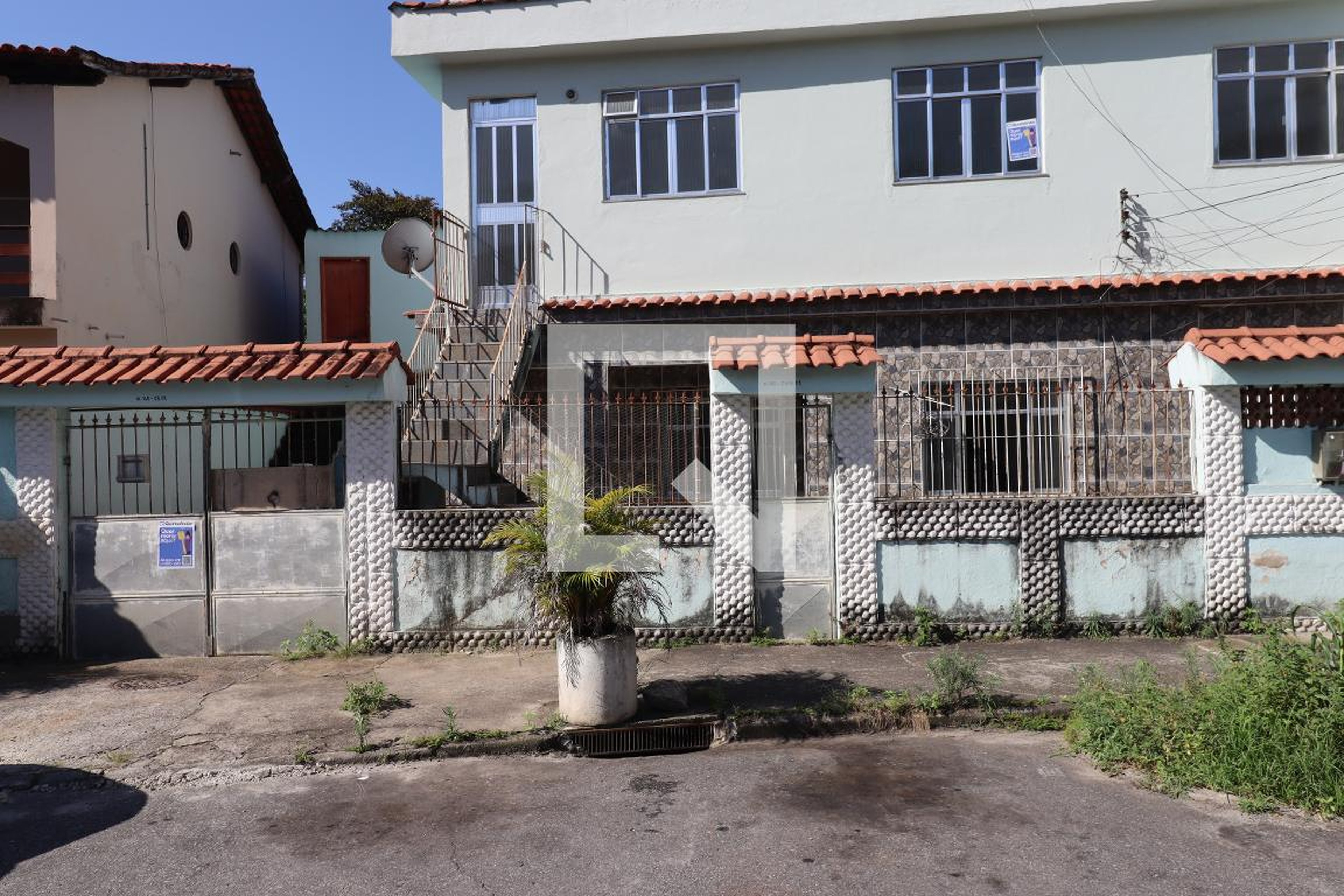 Fachada Condomínio em Rua Luís Rodrigues Machado, 145