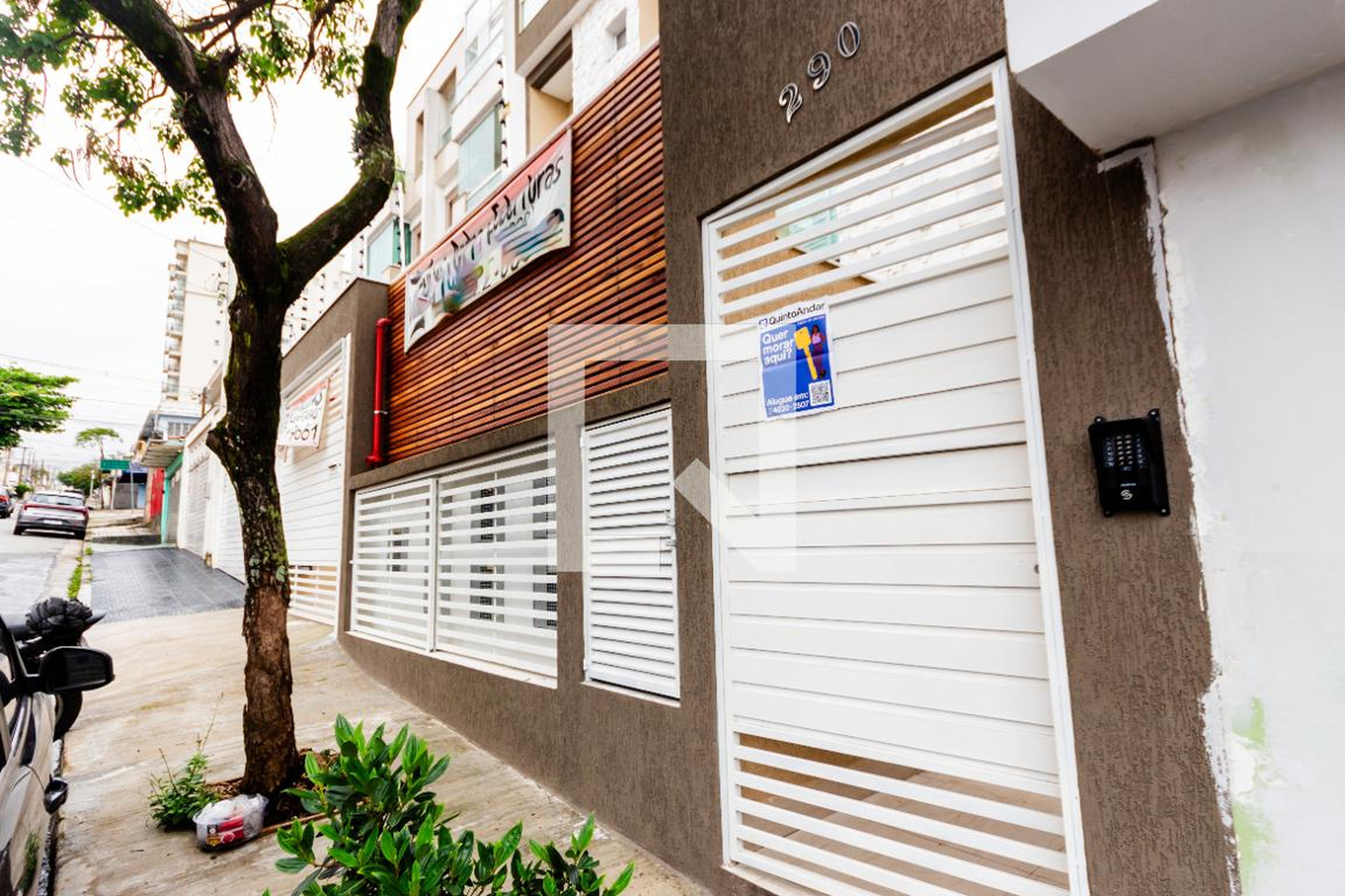 Fachada Condomínio em Rua General Canavarro, 2290