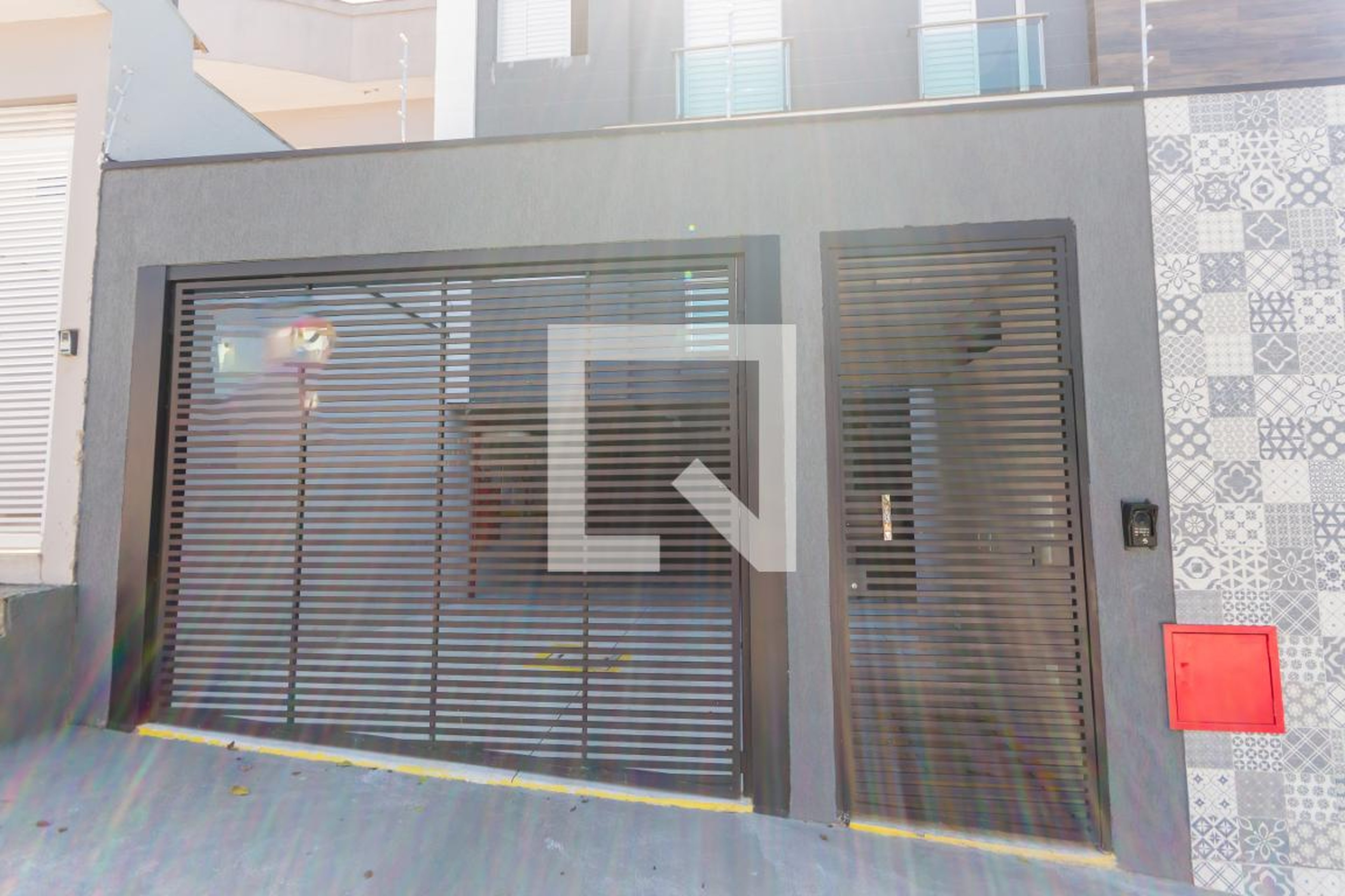 Fachada Condomínio em Rua Paquequer, 20