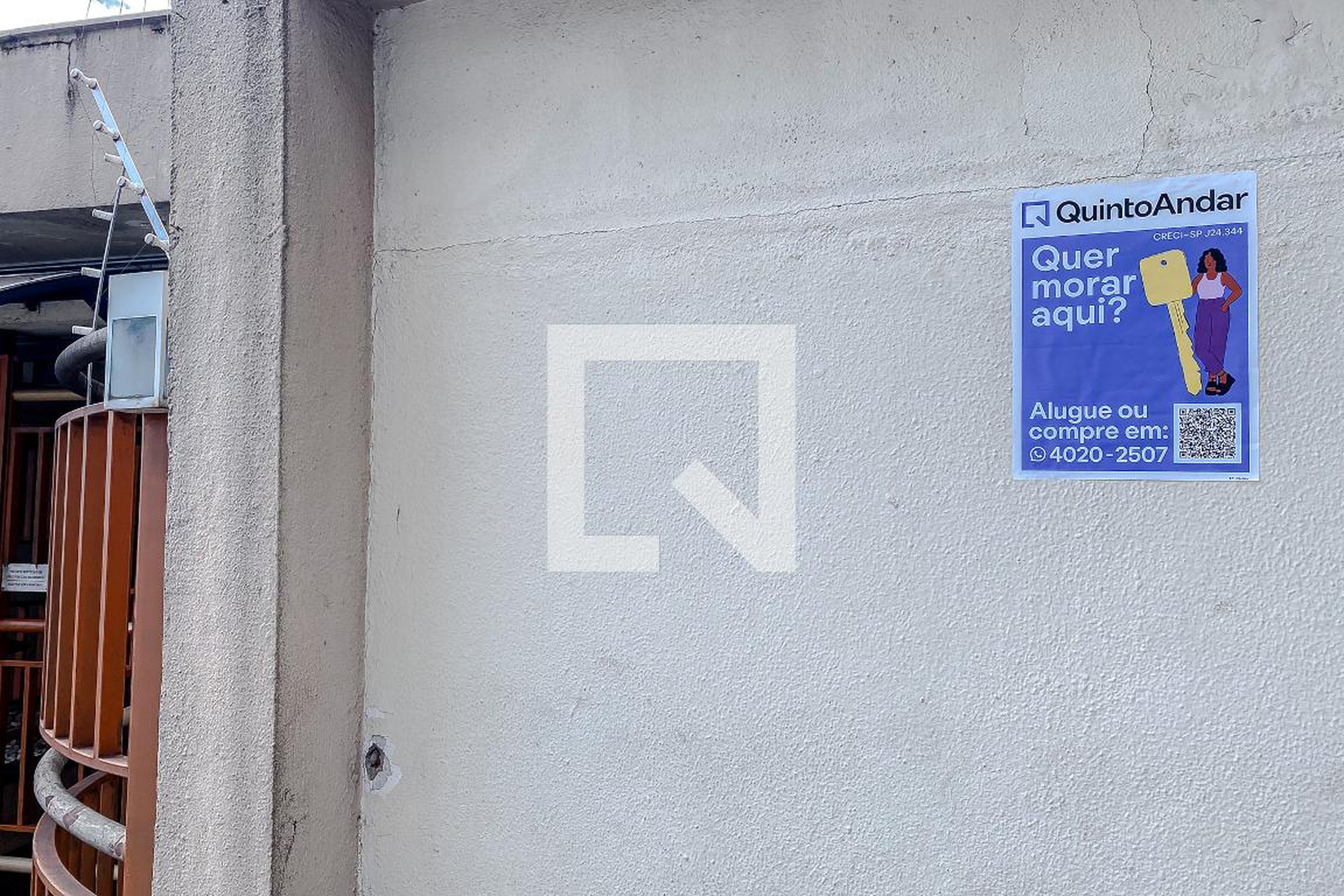 Fachada Condomínio em Rua Piraçununga, 680