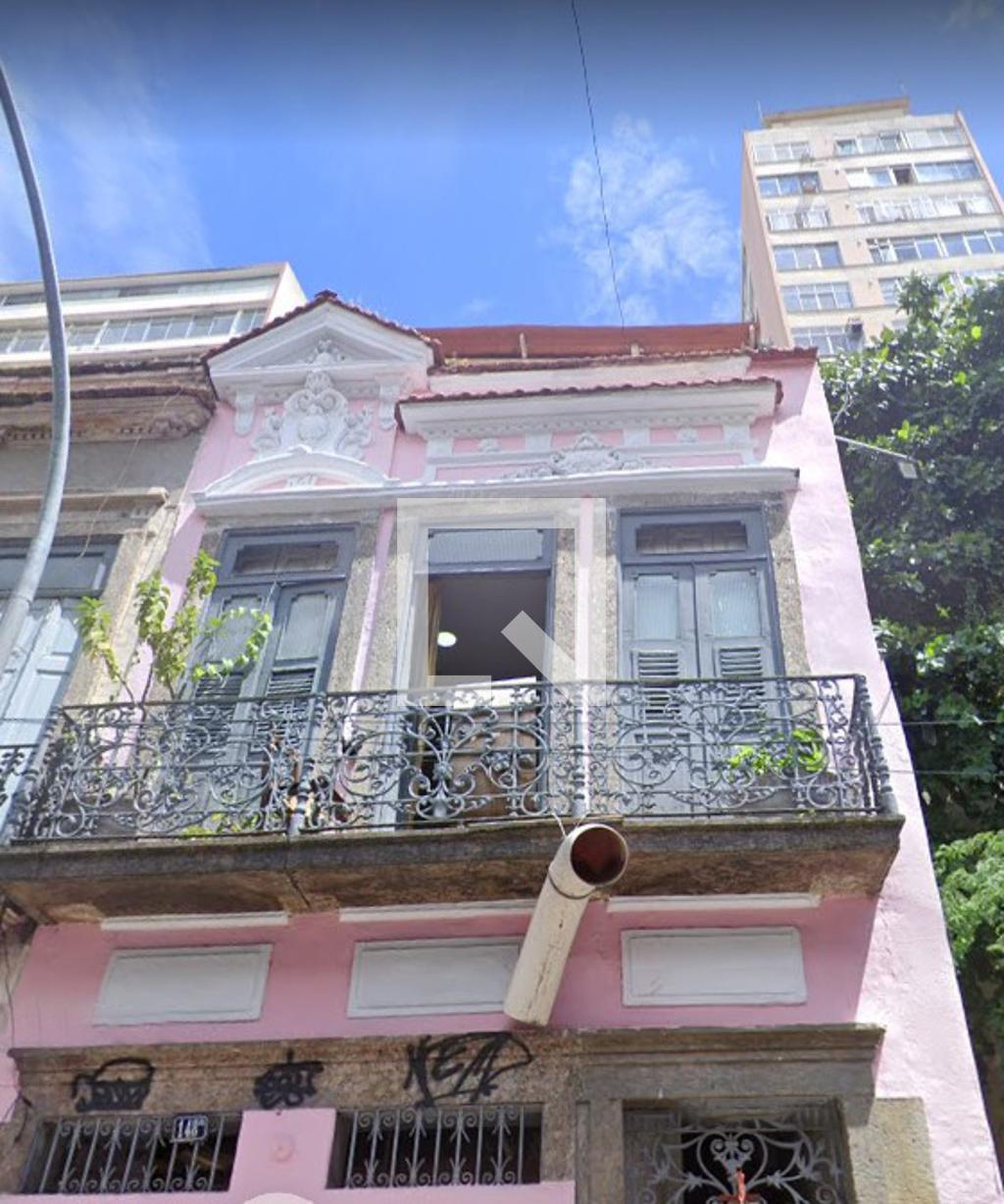 Fachada Condomínio em Rua da Lapa, 148