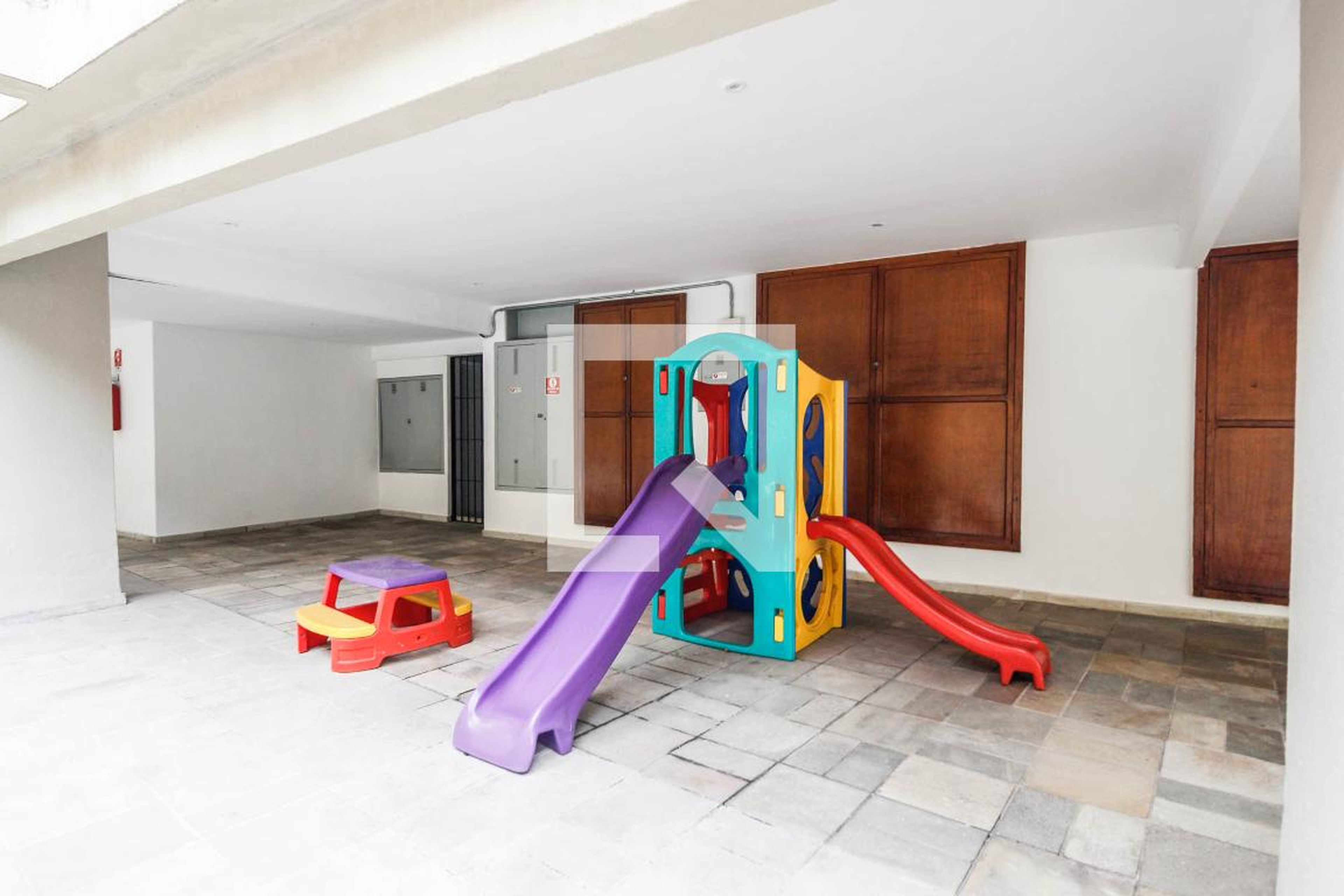 Playground - Mansão dos Carvalhos