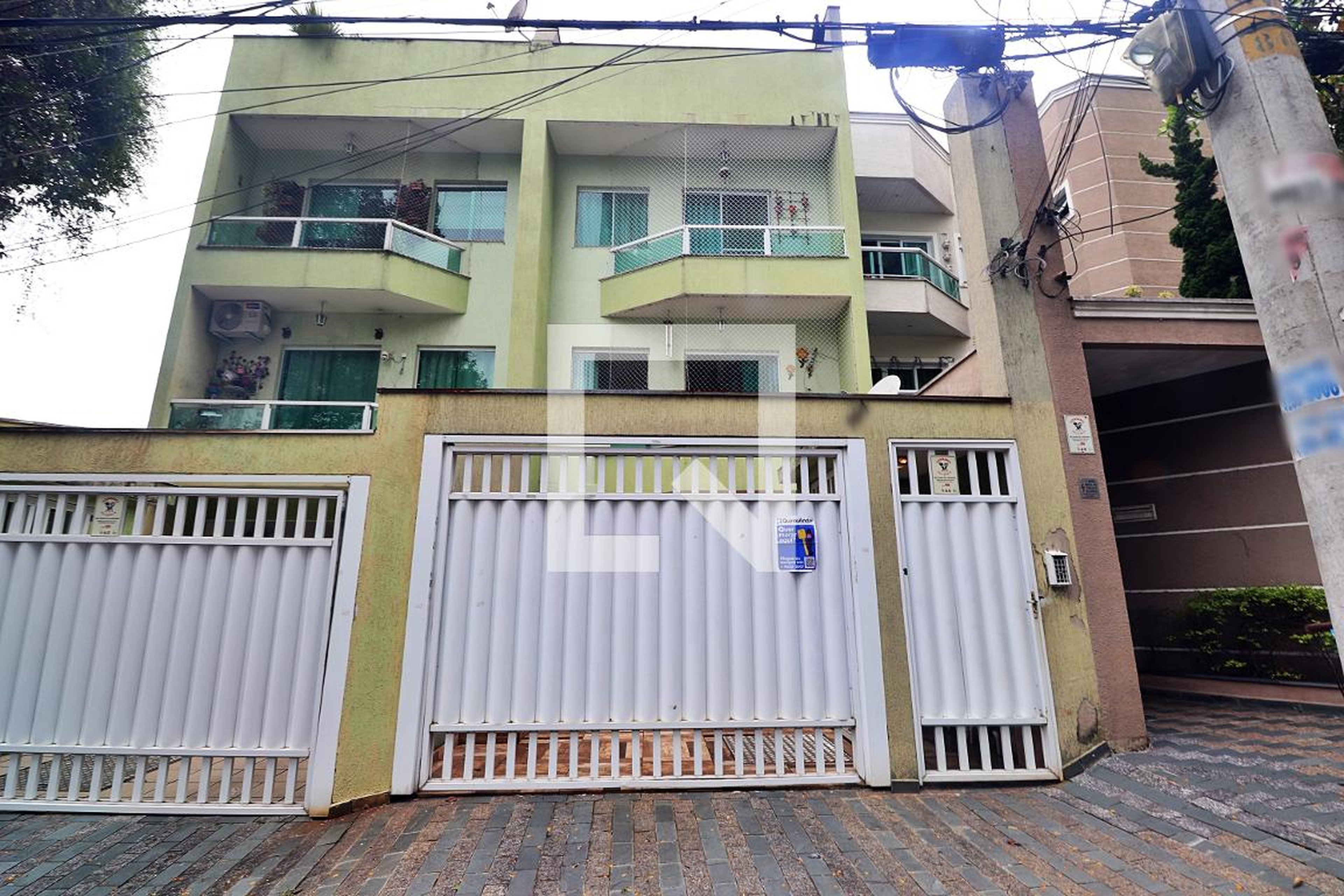 Fachada Condomínio em Rua Jaguari, 144