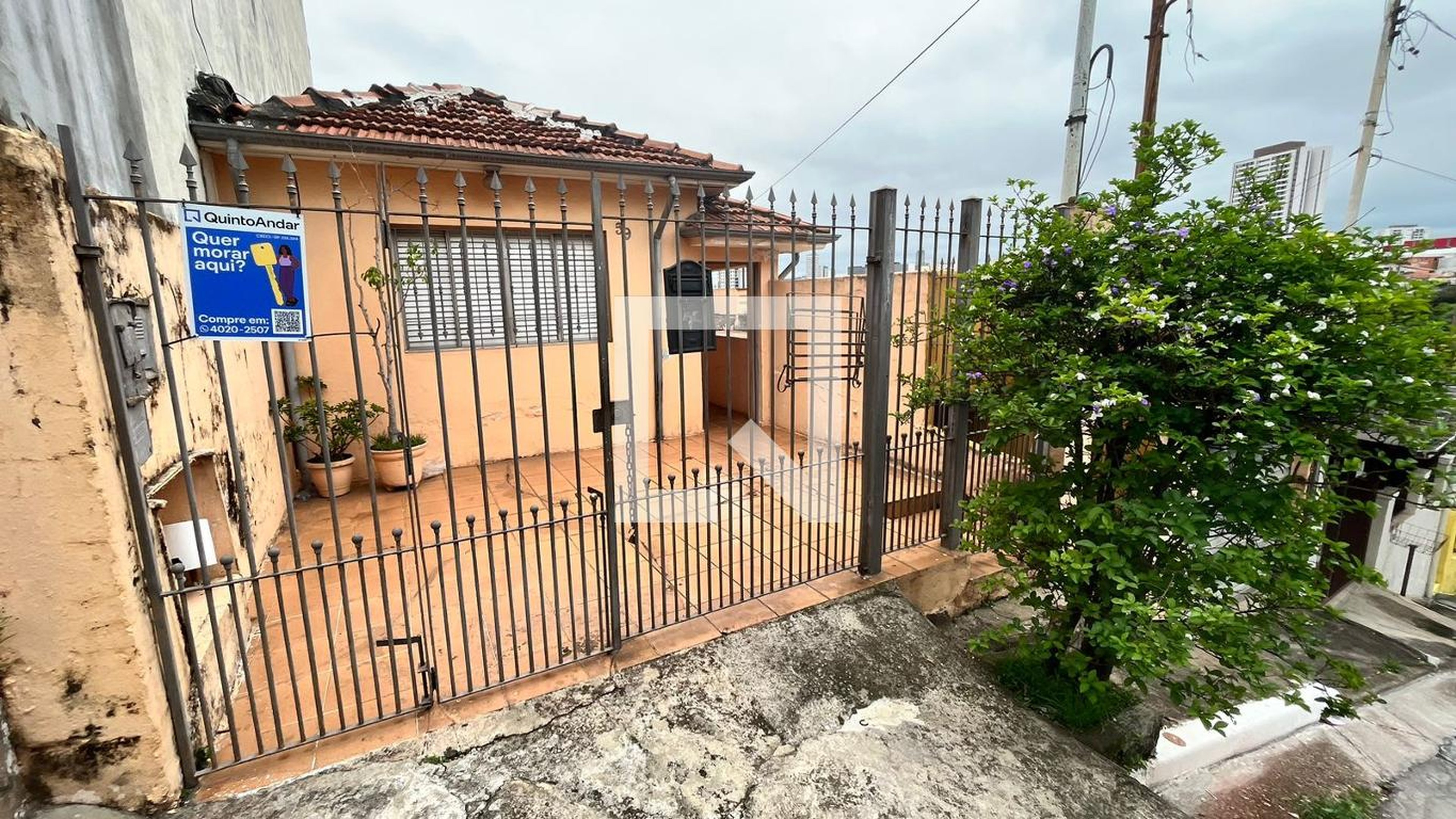 Fachada Condomínio em Rua Aromatipu, 59