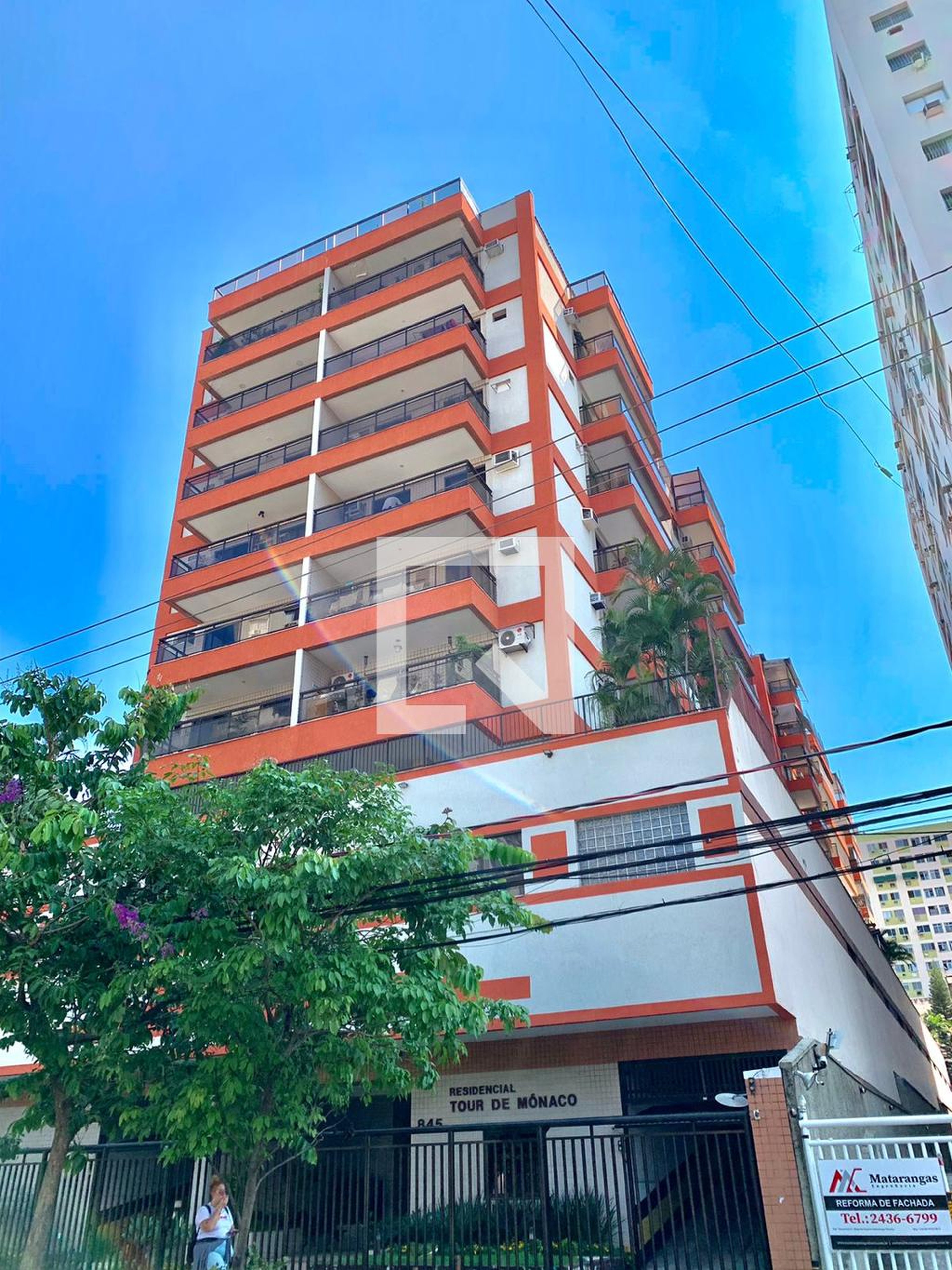 Fachada do Prédio Condomínio Tour de Mônaco