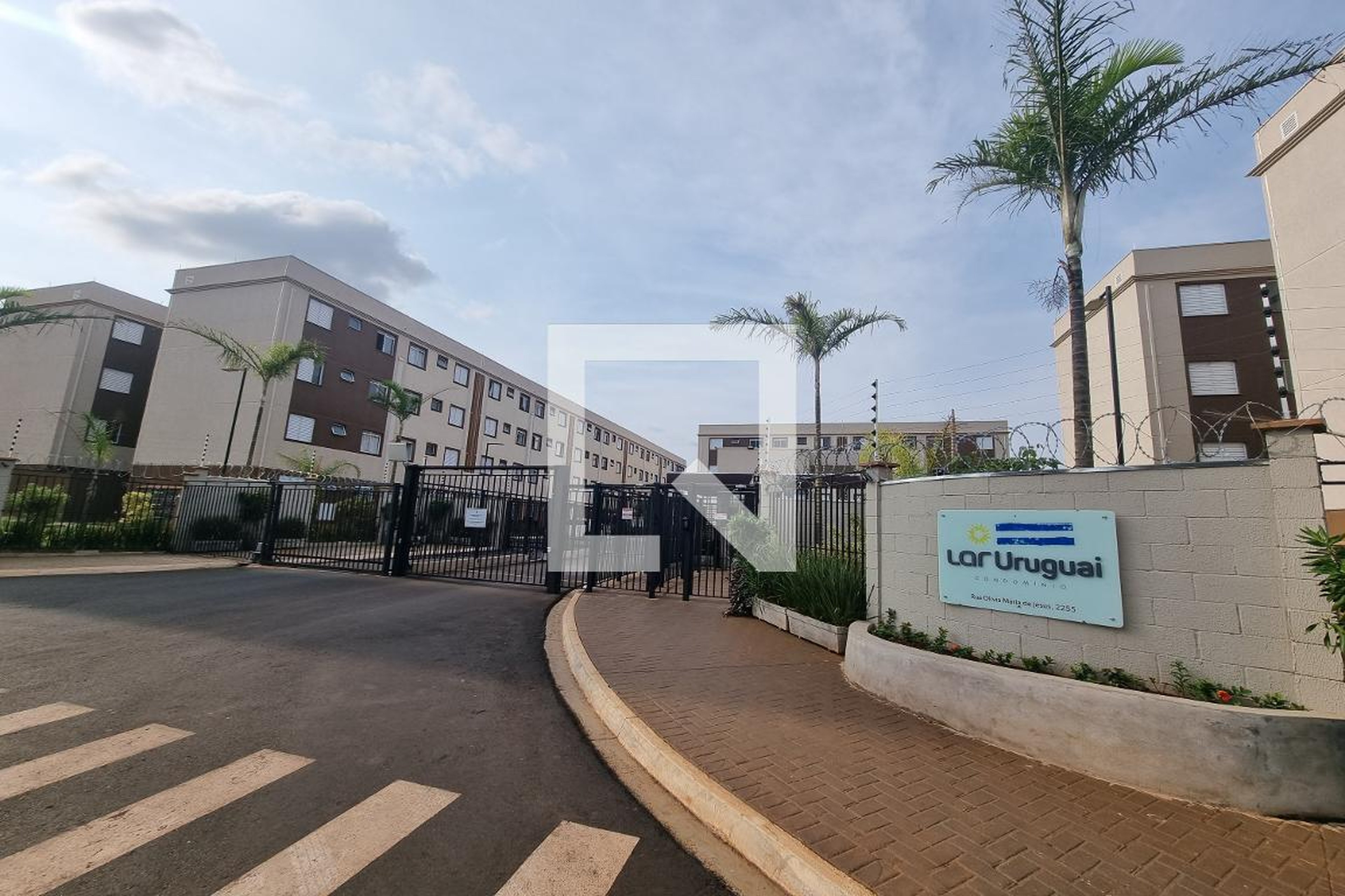 Fachada Condomínio em Rua Olívia Maria de Jesus, 2200