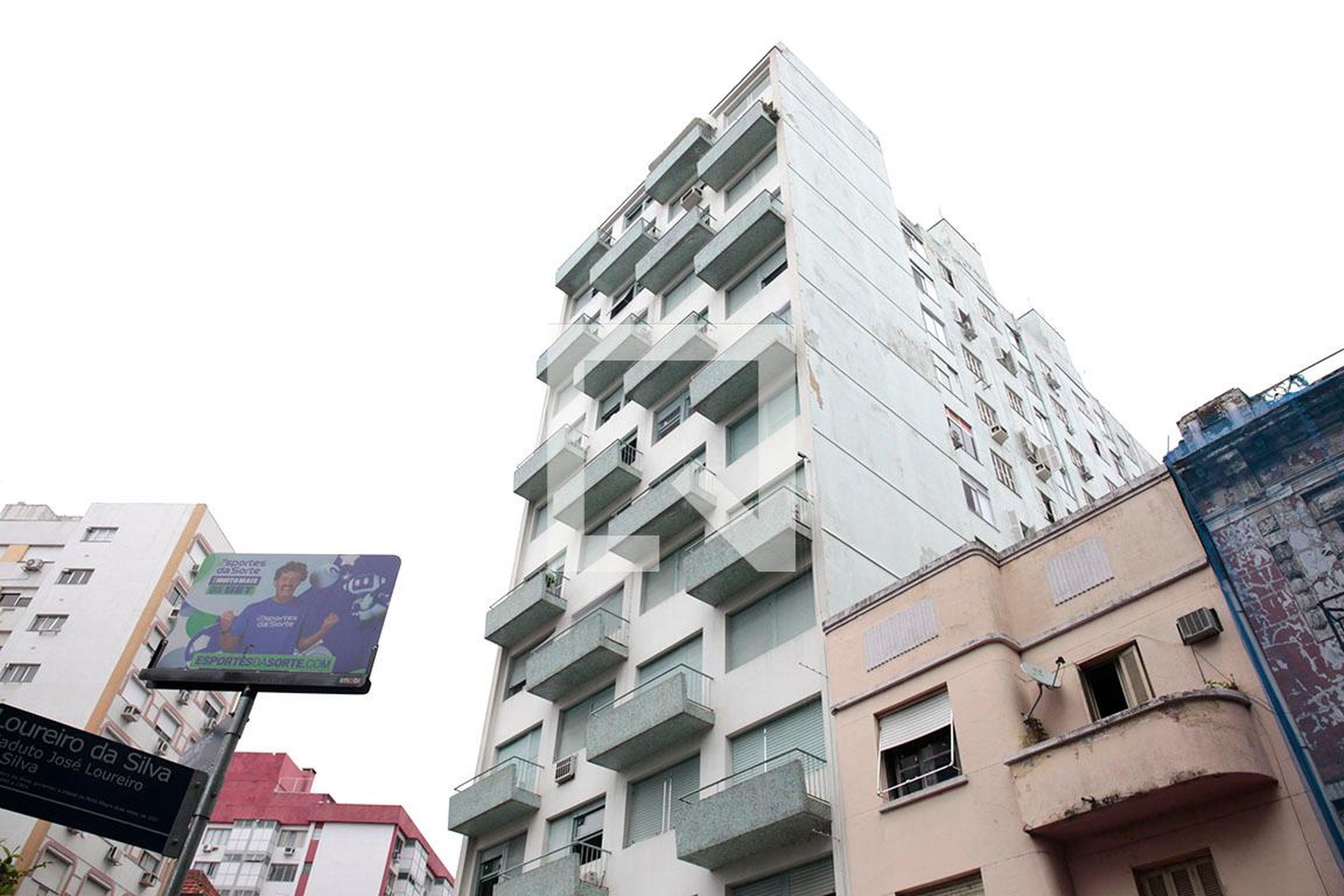 Fachada Condomínio em Rua Conde de Porto Alegre, 77