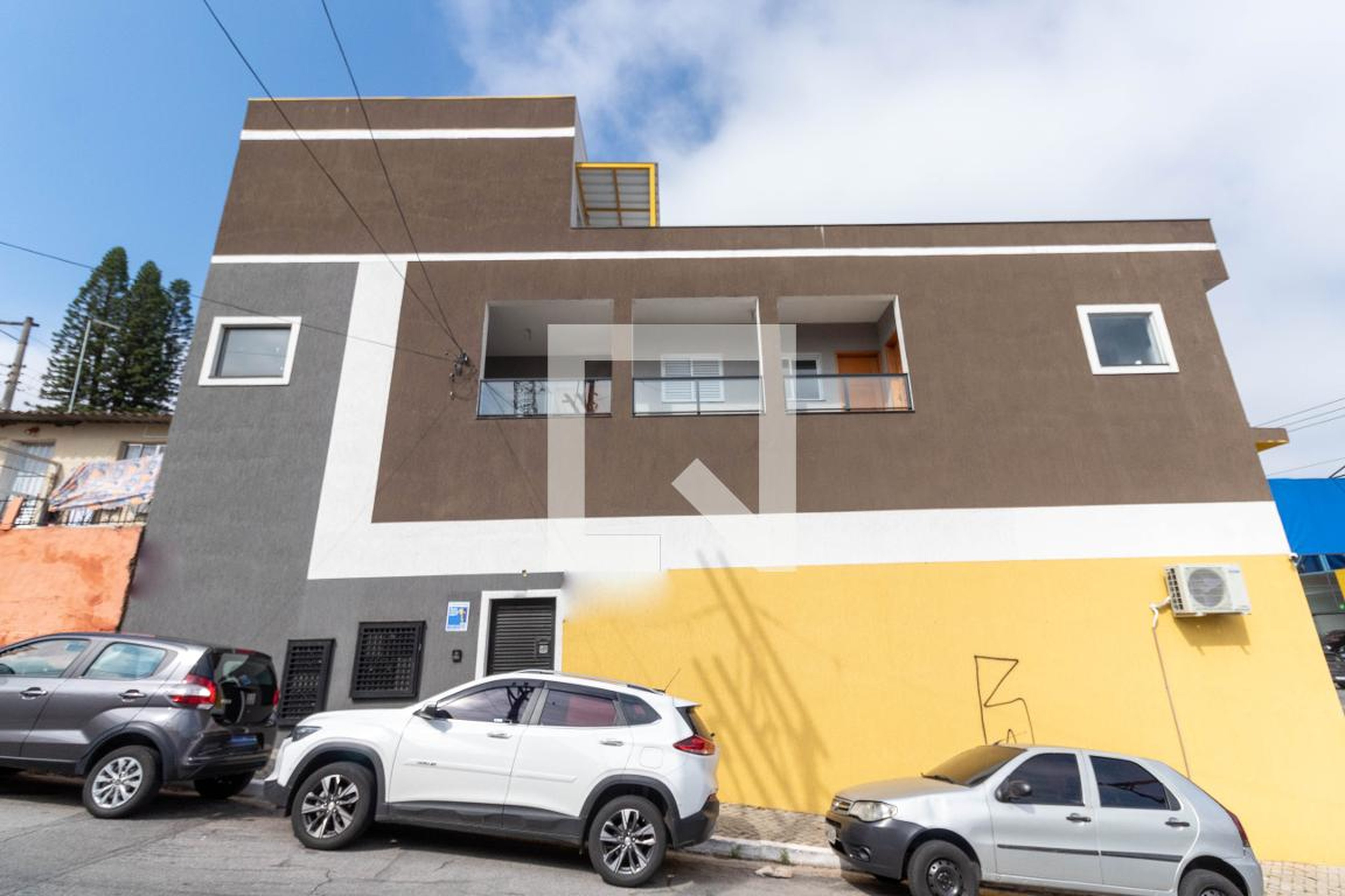 Fachada do Prédio Condomínio em Rua Ricardo Paganini, 22