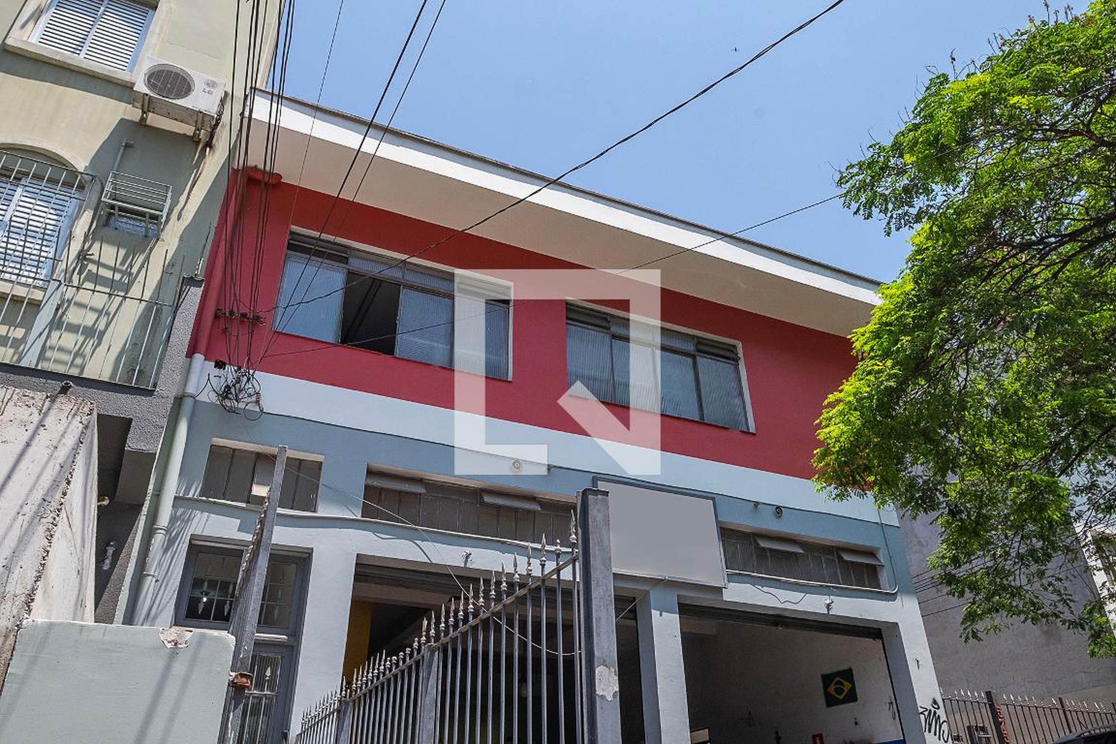 Fachada Condomínio em Rua Fidalga, 571