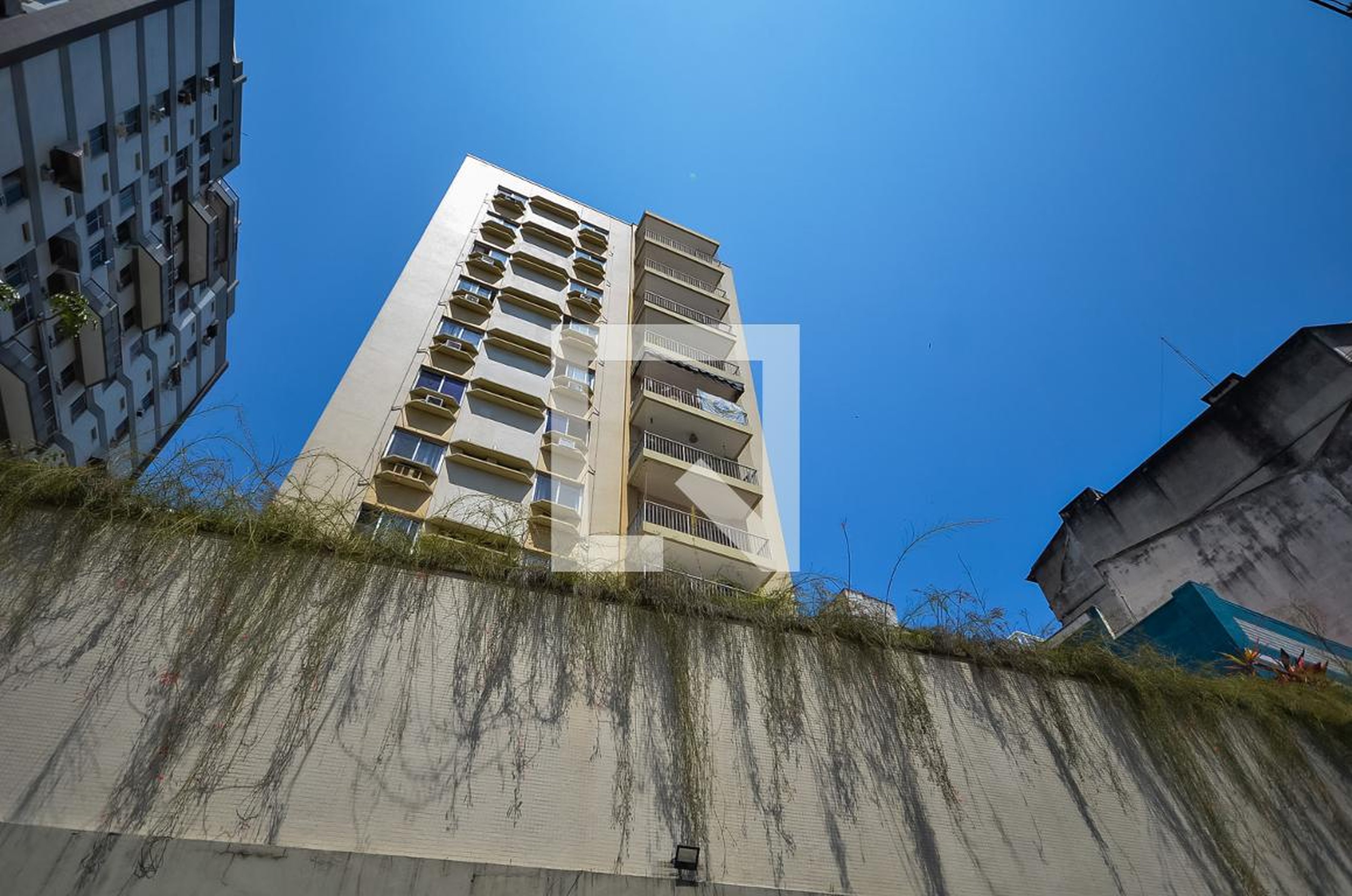 Fachada Condomínio Grenoble