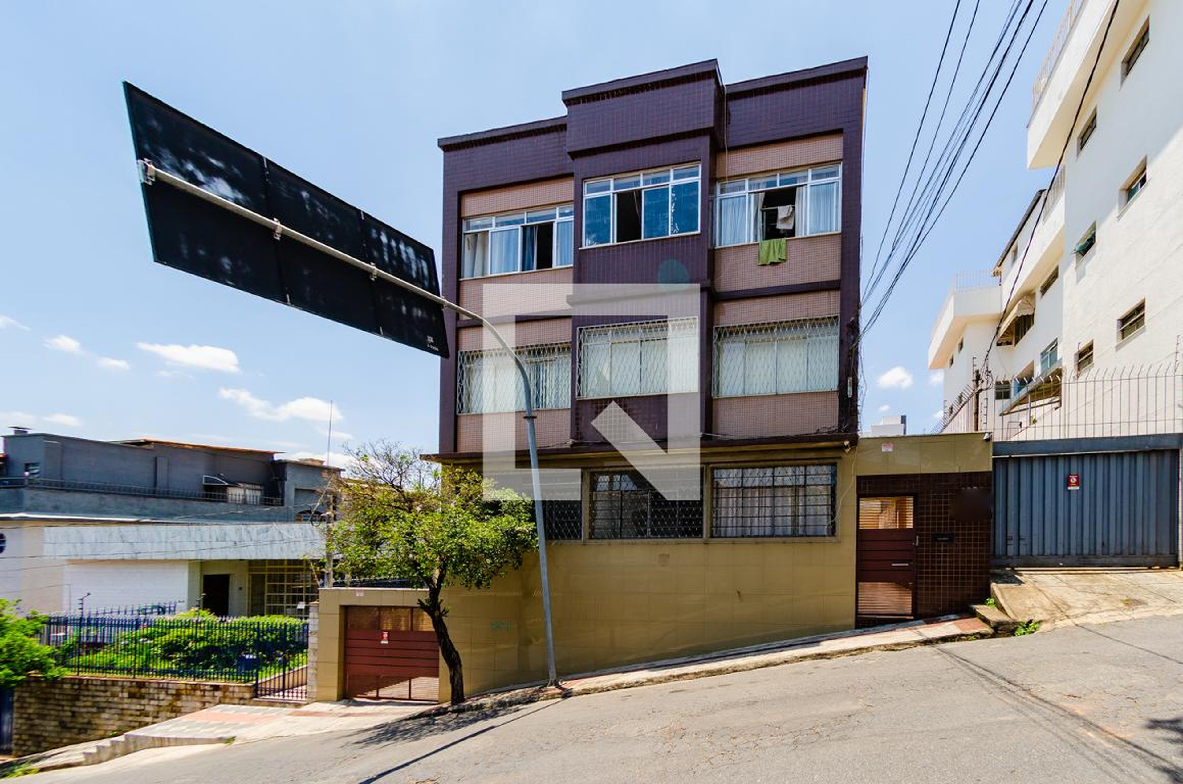 Fachada Condomínio em Rua Cuiabá, 1286