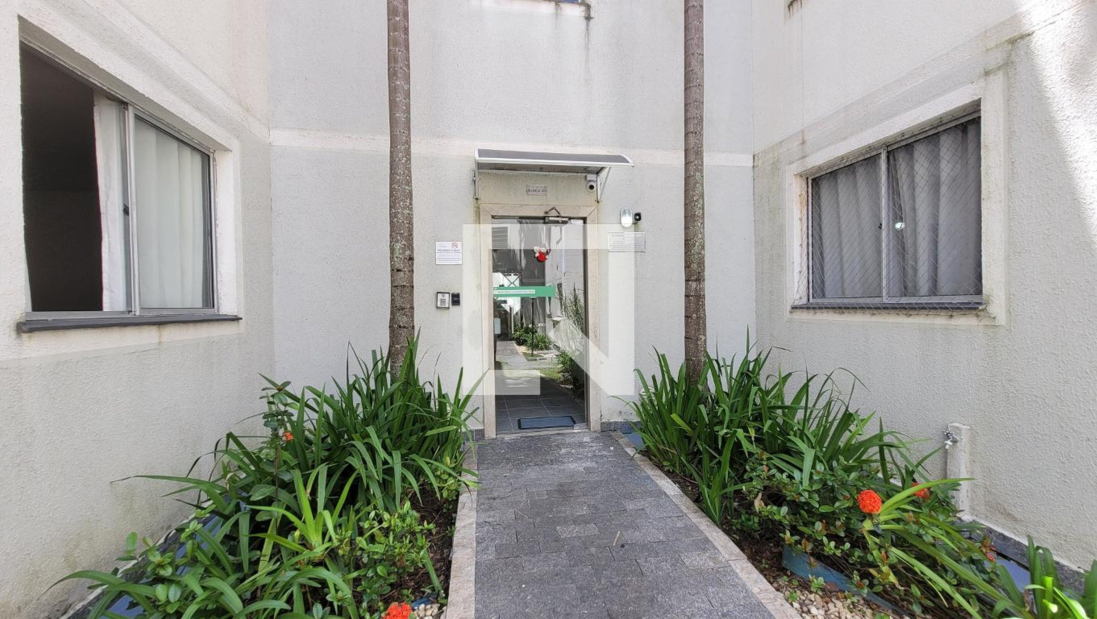 Hall de entrada - Spazio Flores do Jardim