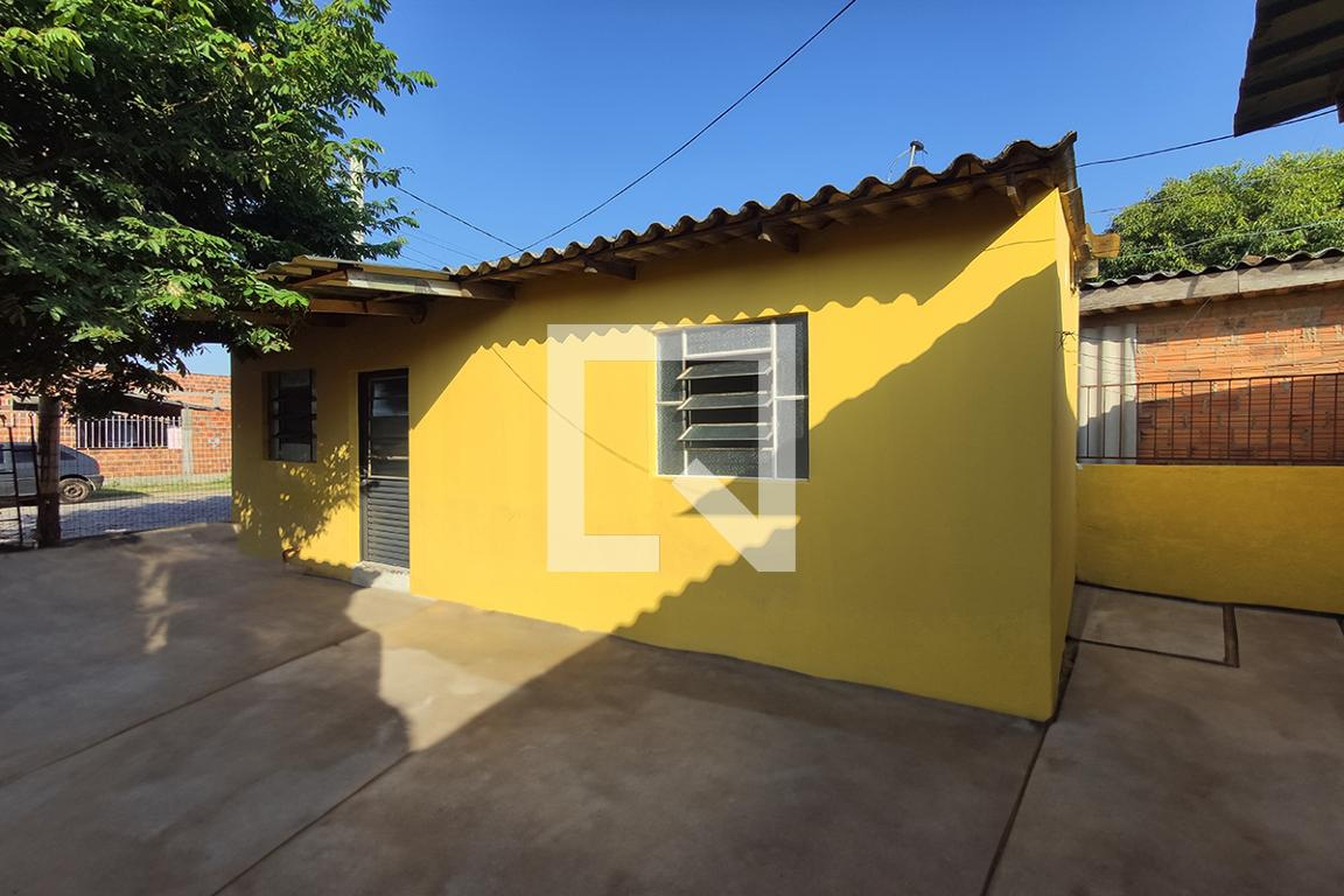 Fachada Condomínio em Rua Paulo Couto, 35