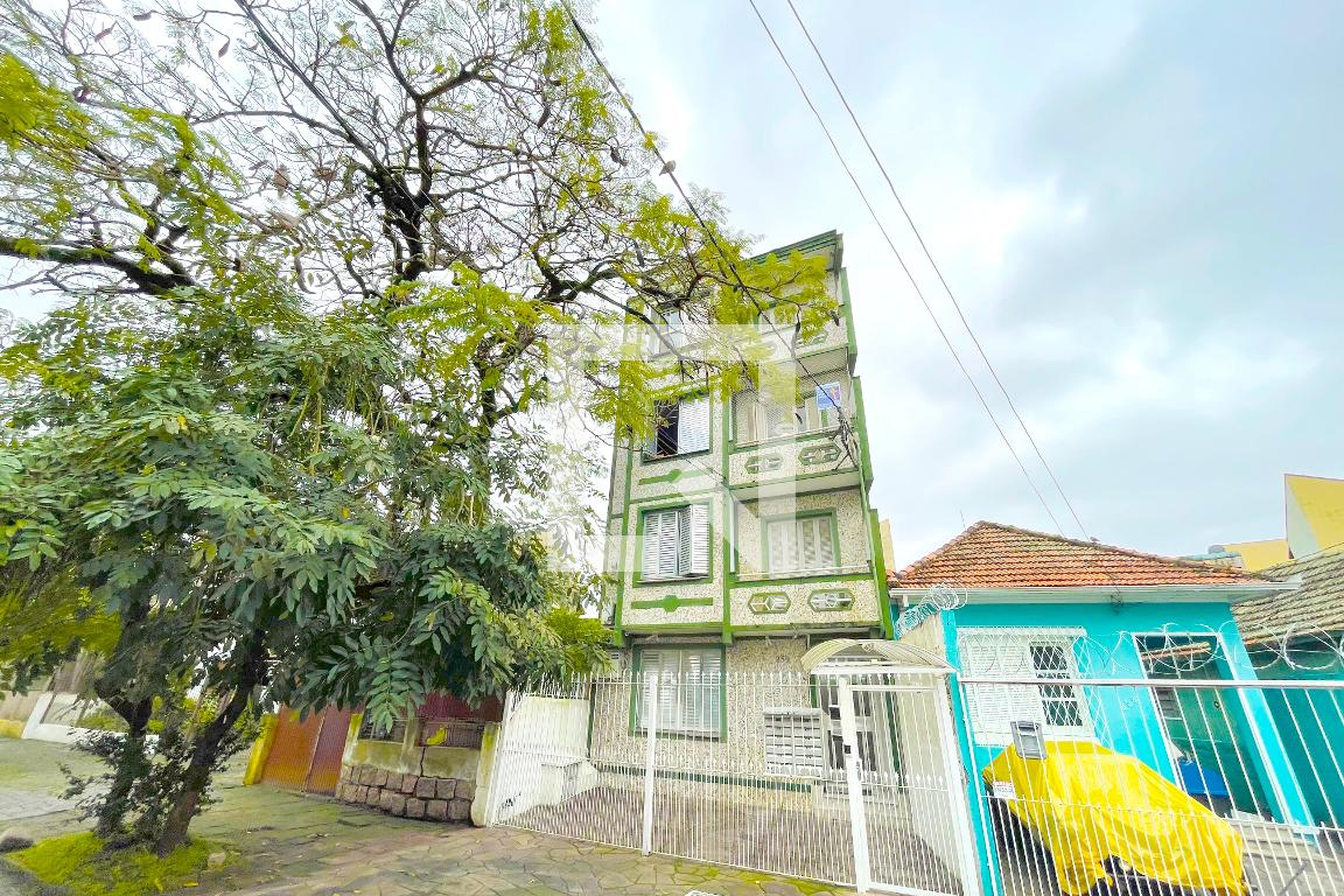 Fachada Condomínio em Rua 3 de Maio, 250