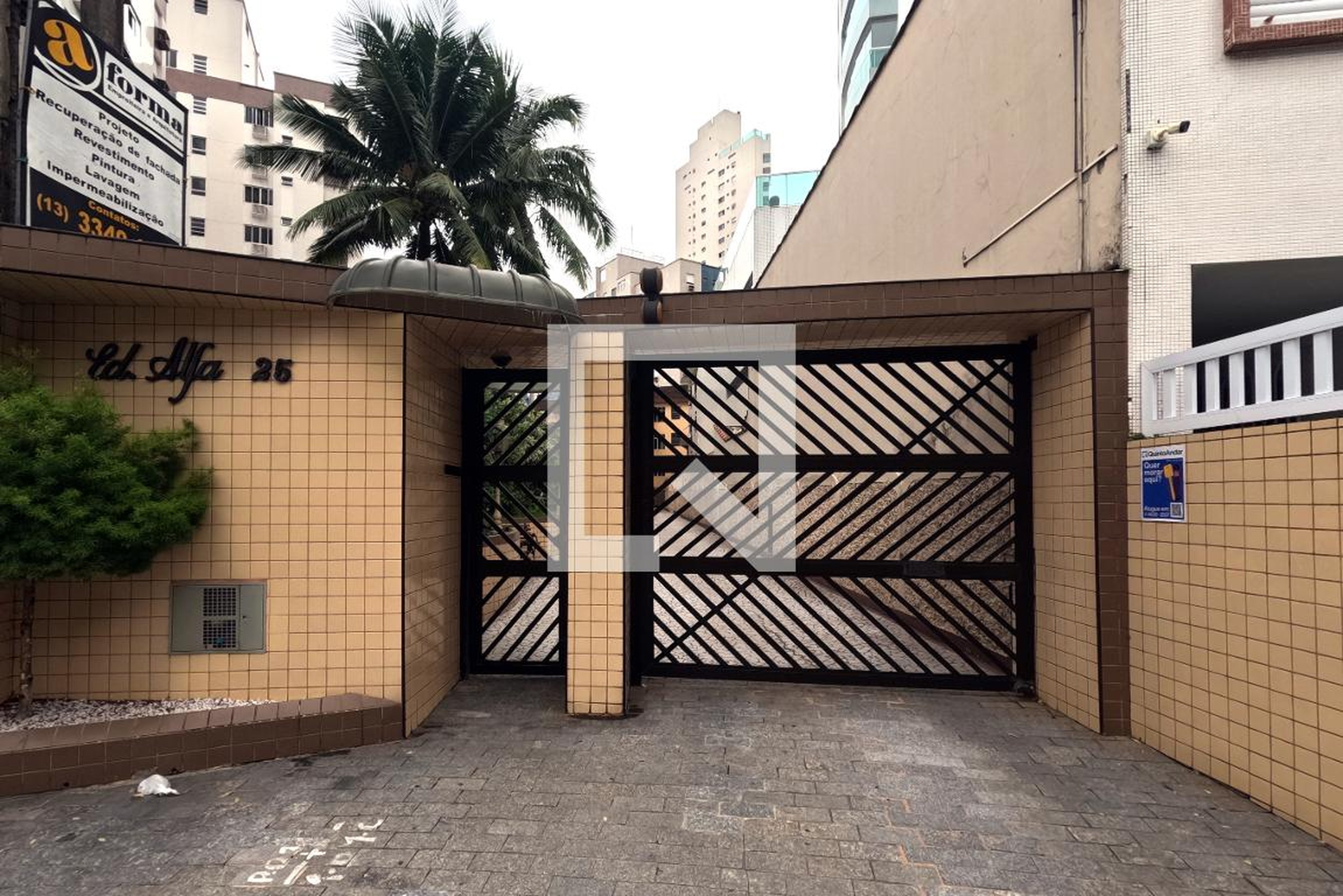 Fachada Condomínio em Rua Sergipe, 25