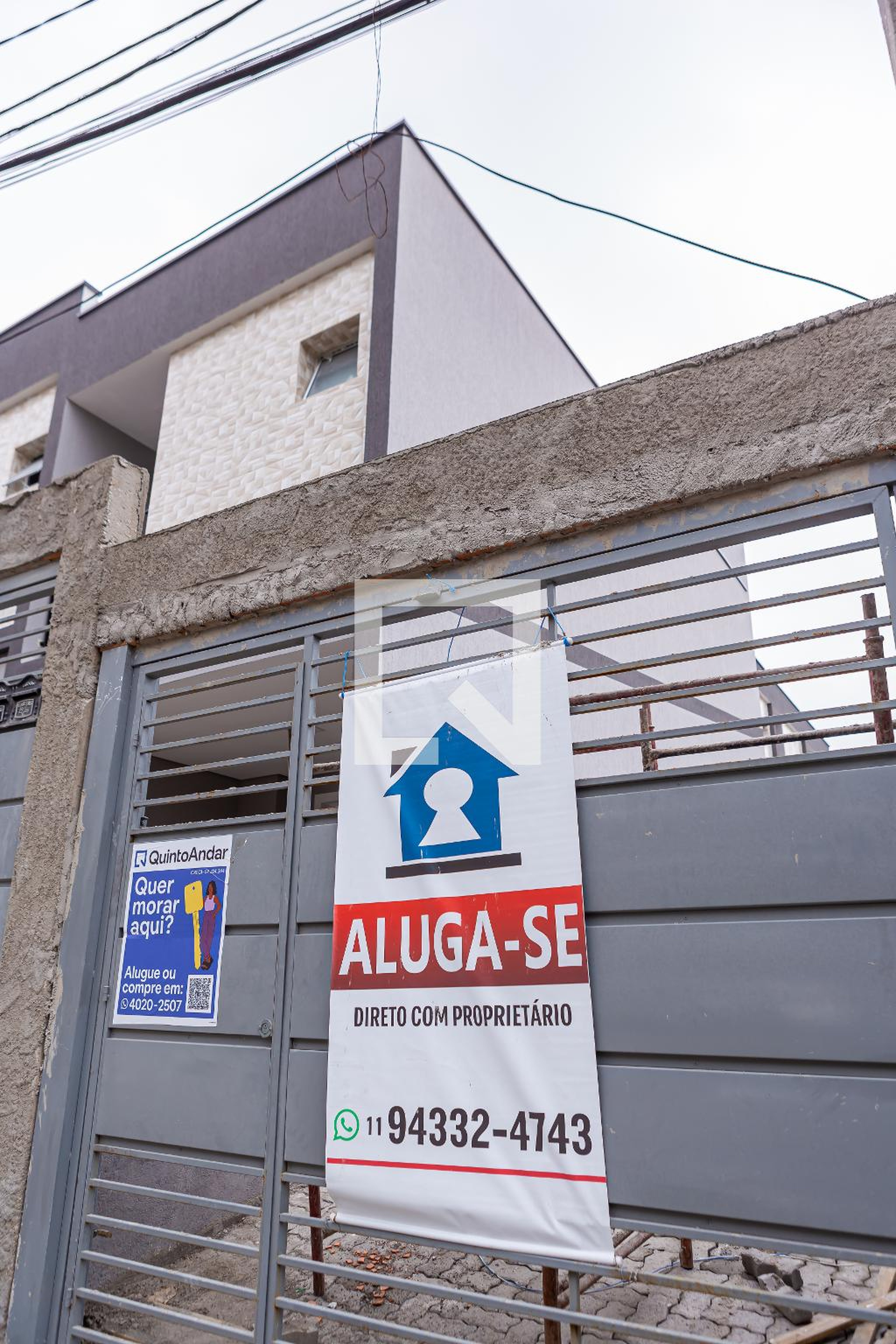 Fachada Condomínio em Rua Plínio Ayrosa, 99