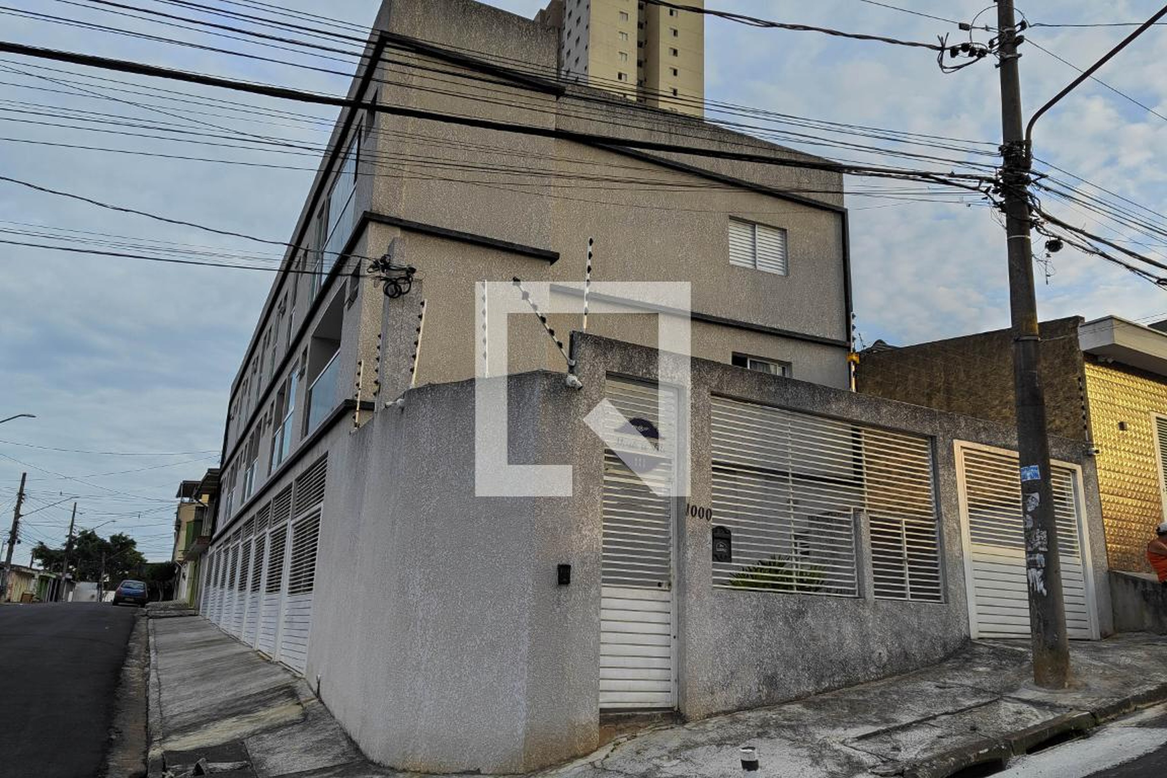 Fachada Condomínio em Rua Santos Dumont, 1000