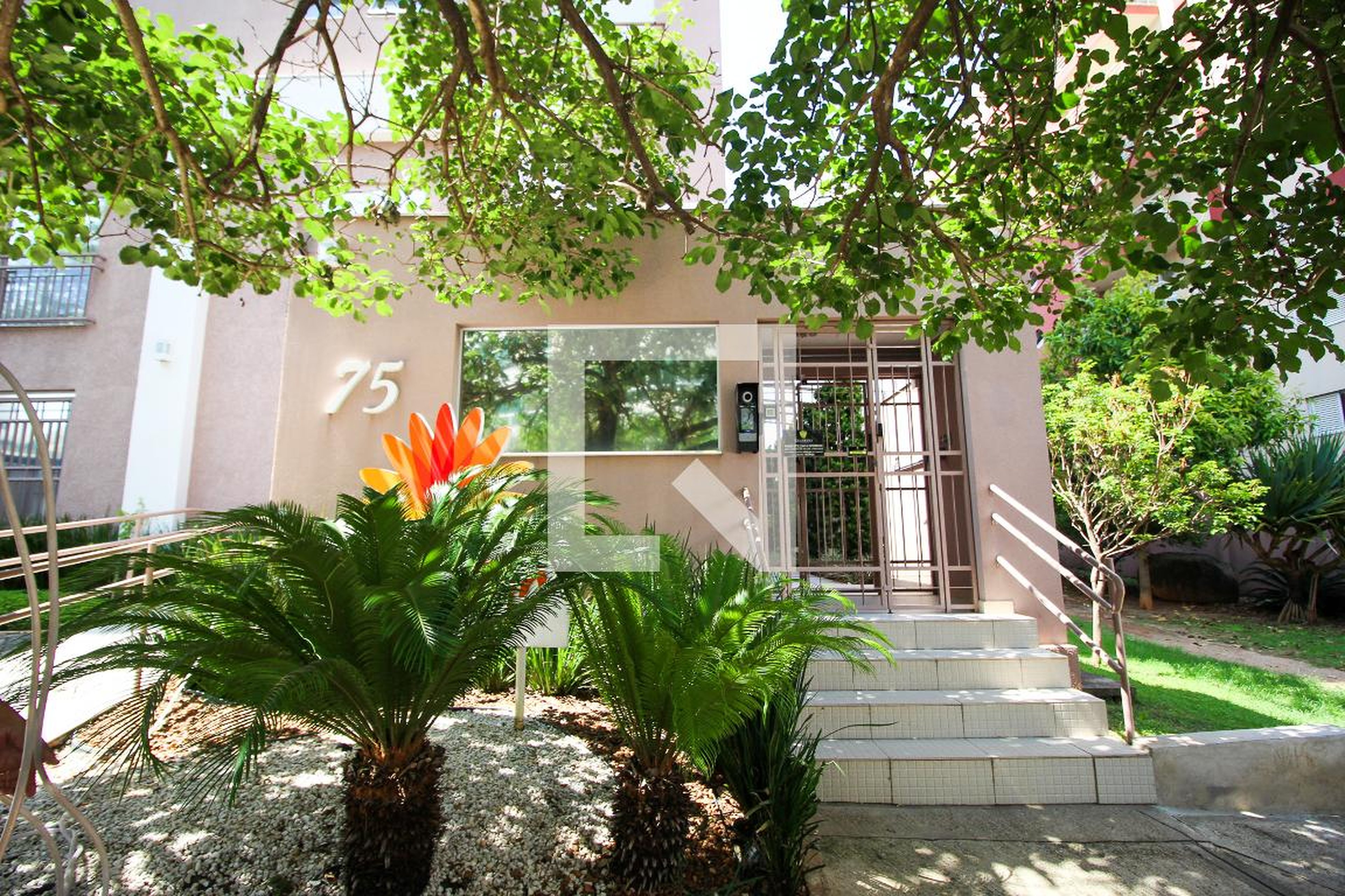 Fachada Condomínio VAN Gogh