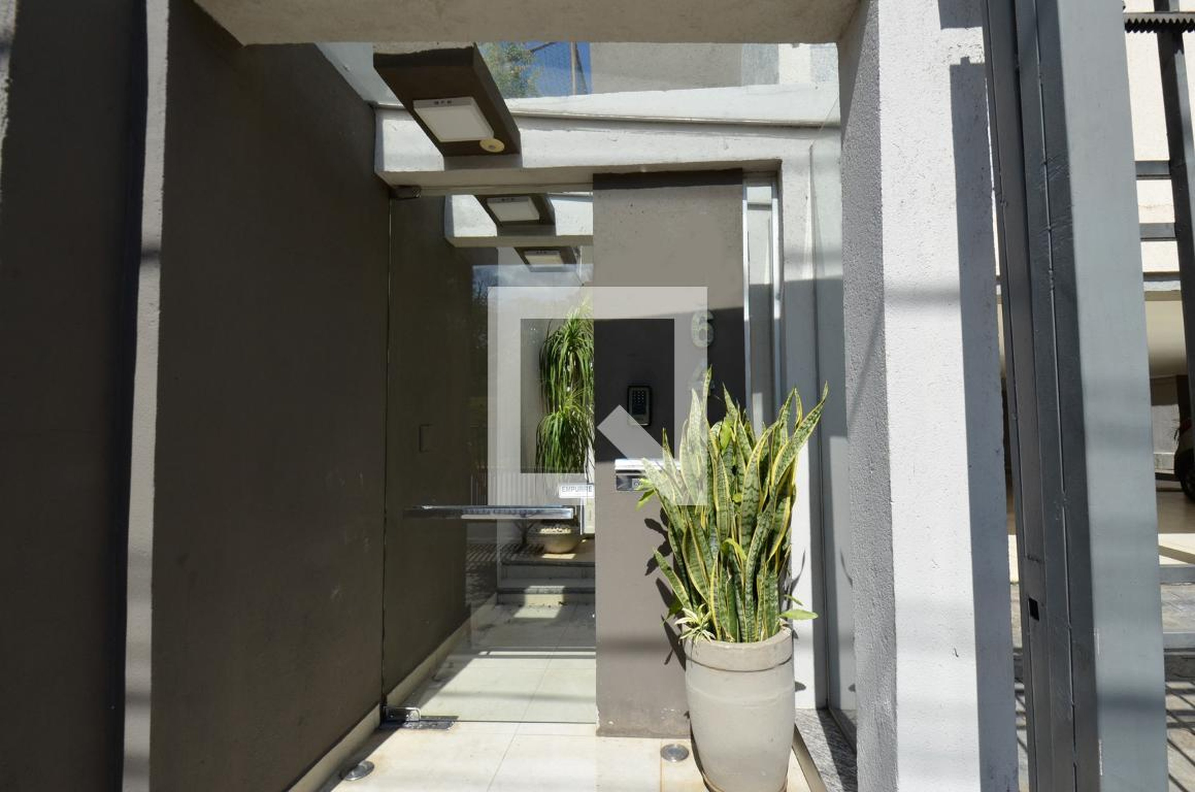 Entrada - Edifício J. Dumont