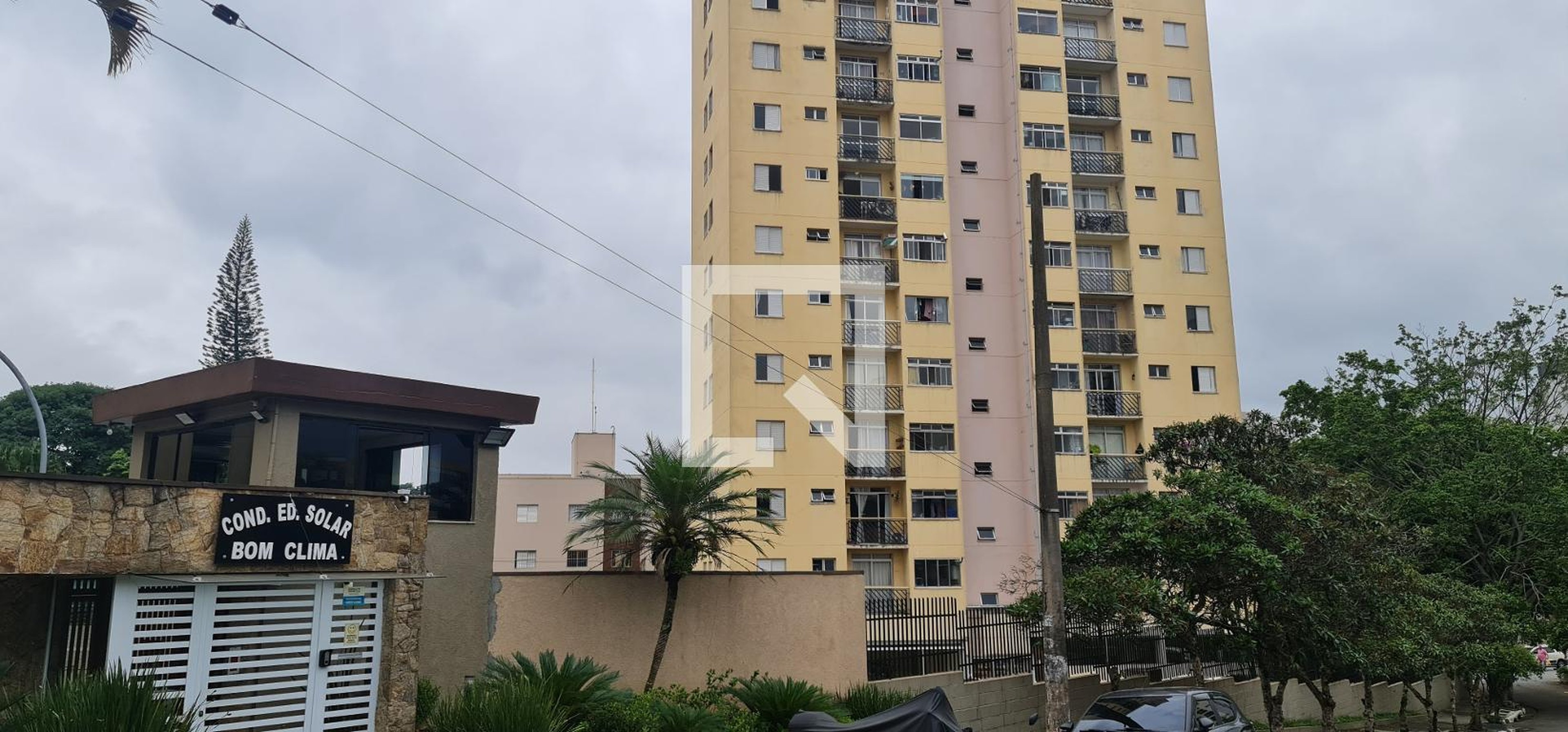 Fachada do condomínio Condomínio Solar Bom Clima