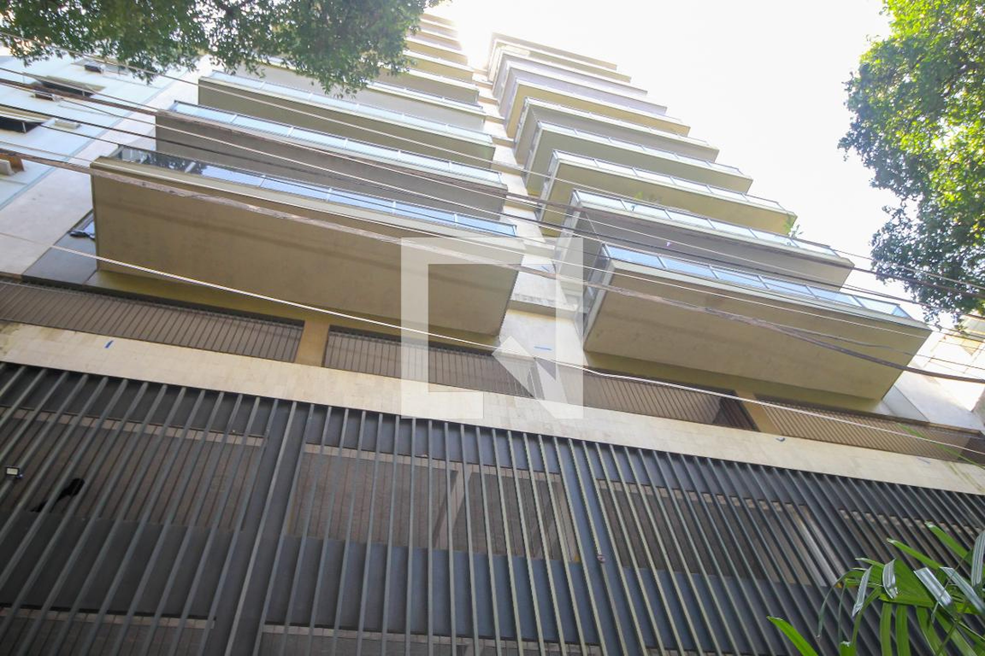 Fachada do Prédio Condomínio Bandeirante João Ramalho