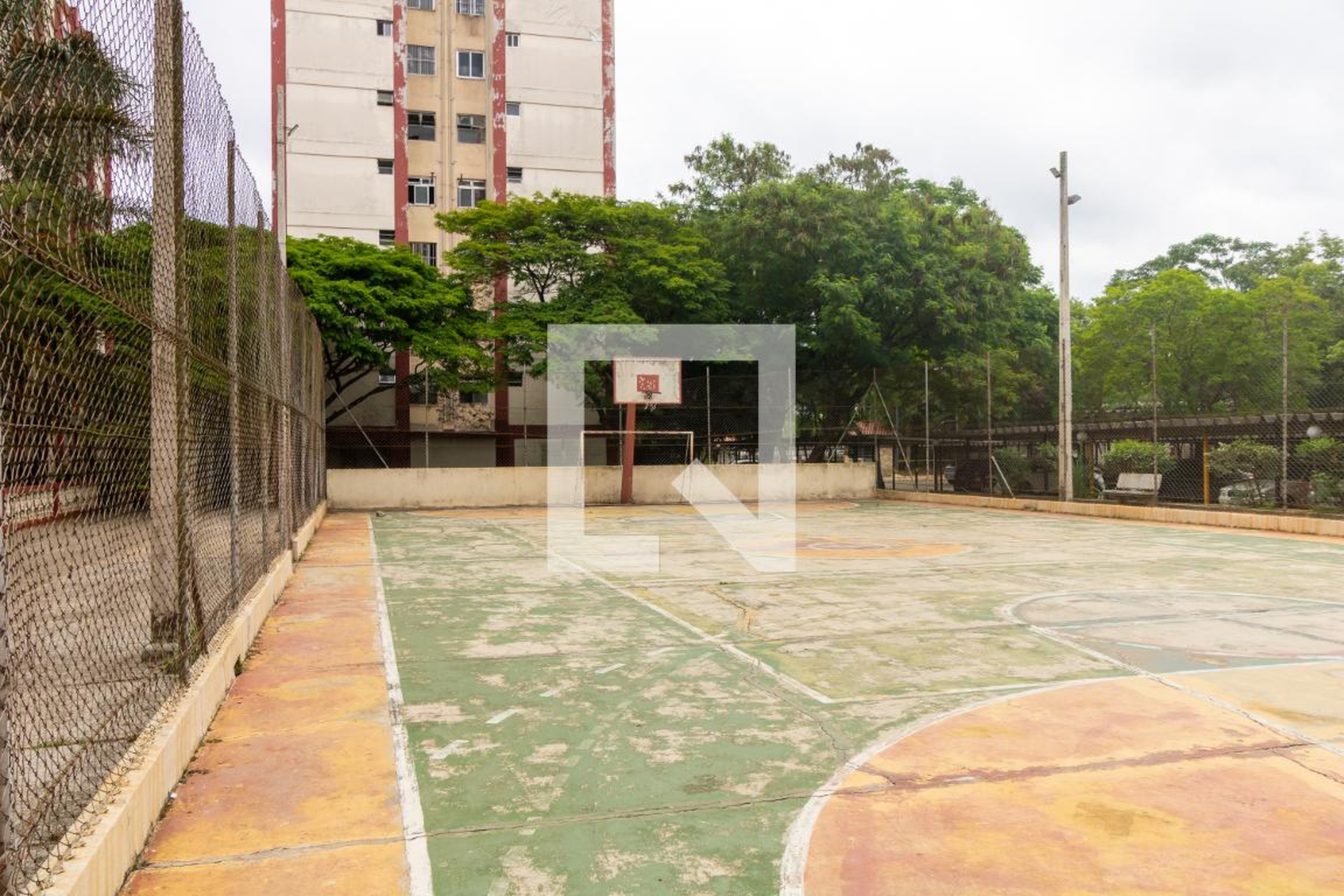 Quadra - Conjunto Habitacional Alfazemas 1