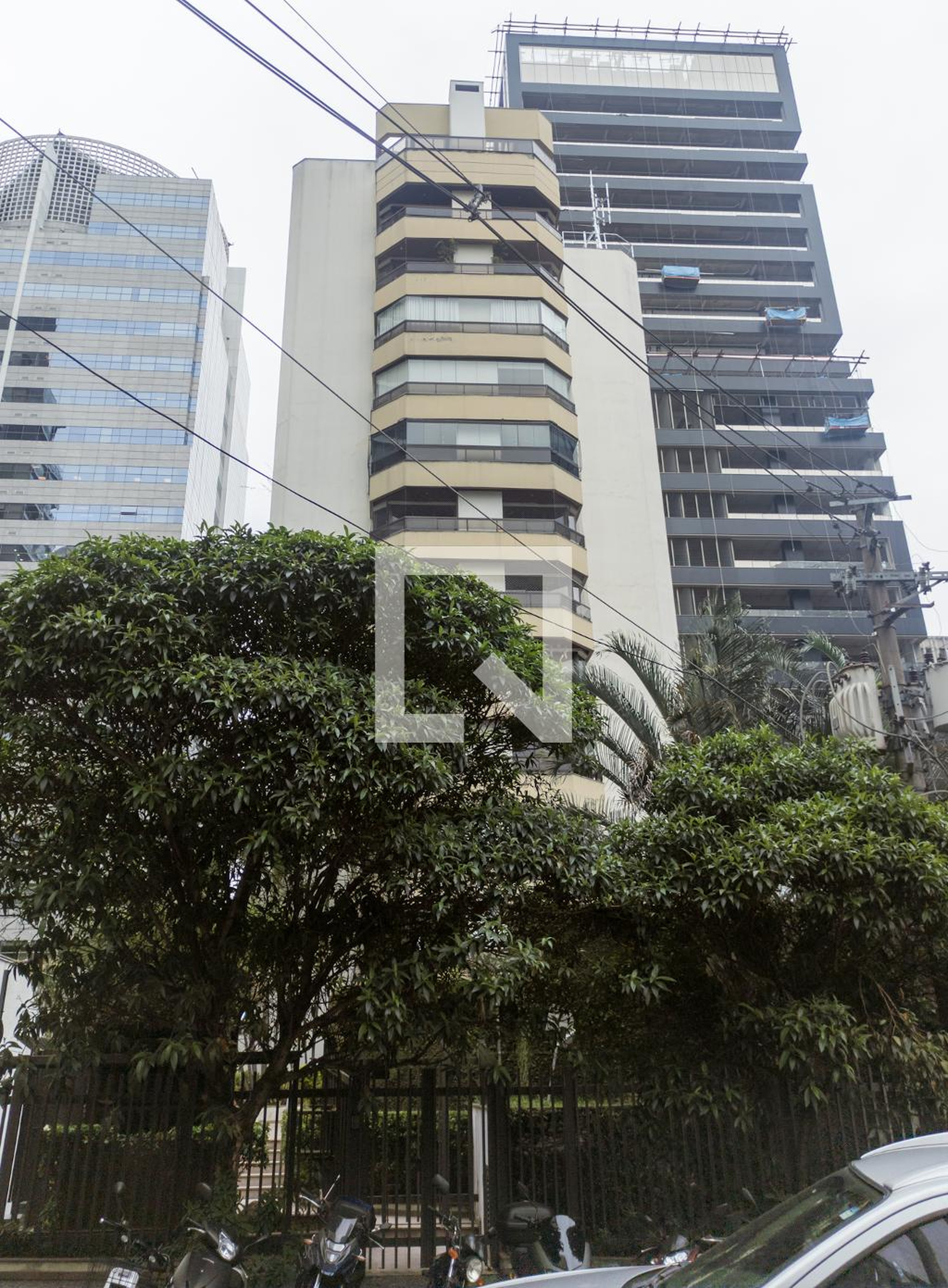 Fachada do Prédio Condomínio Regent Park