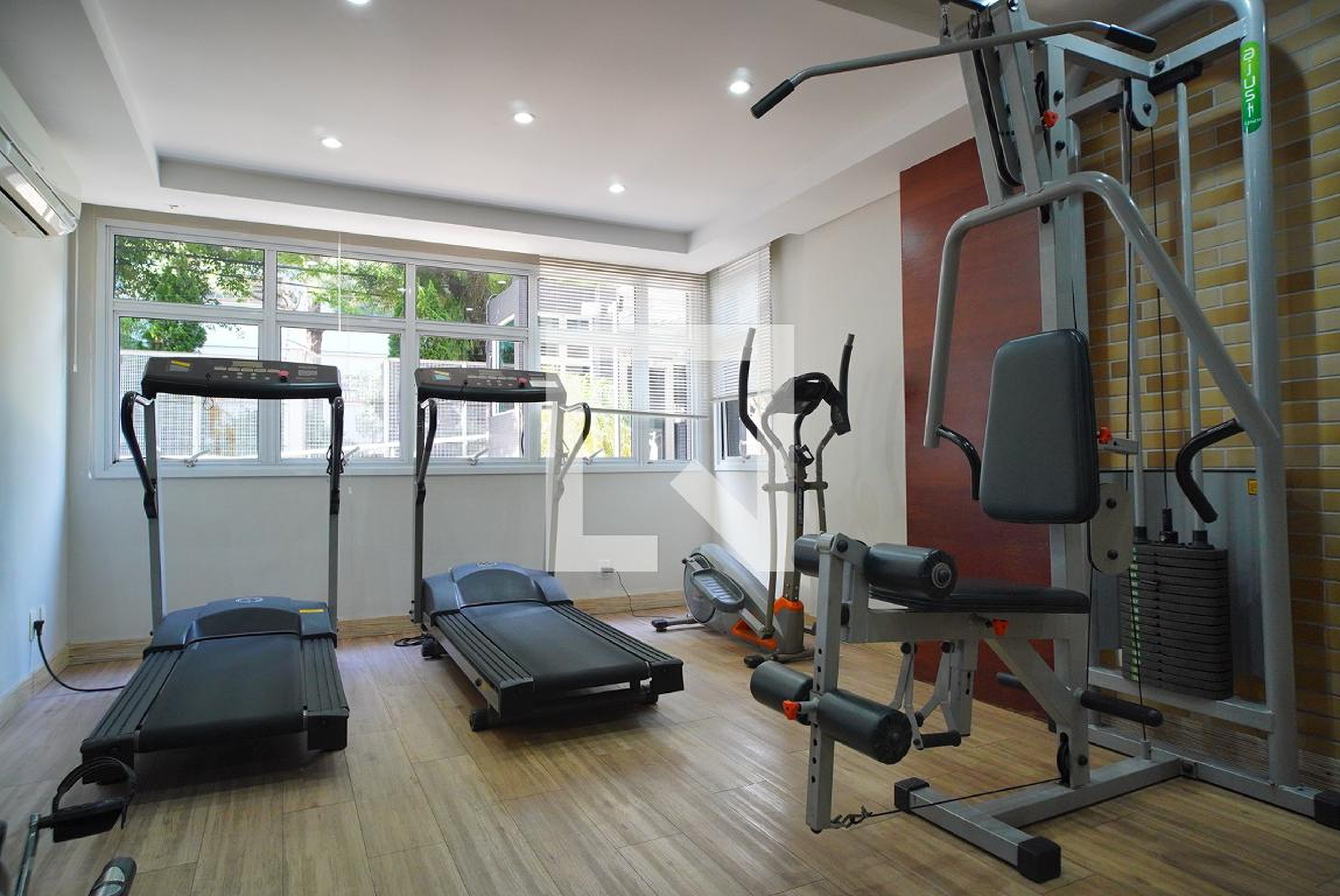 Academia - Edifício New