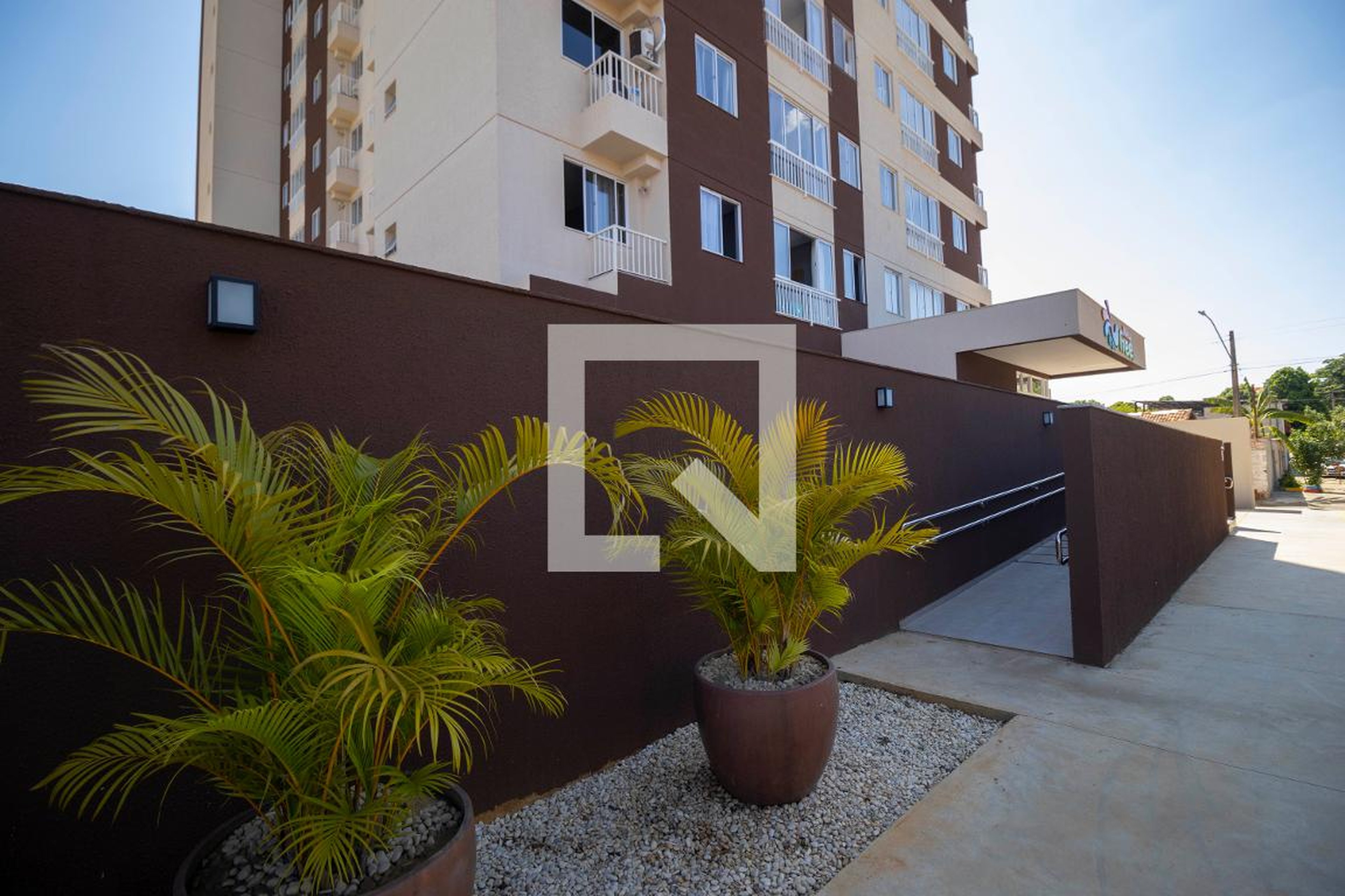 Fachada Condomínio em Rua Hollywood, 108