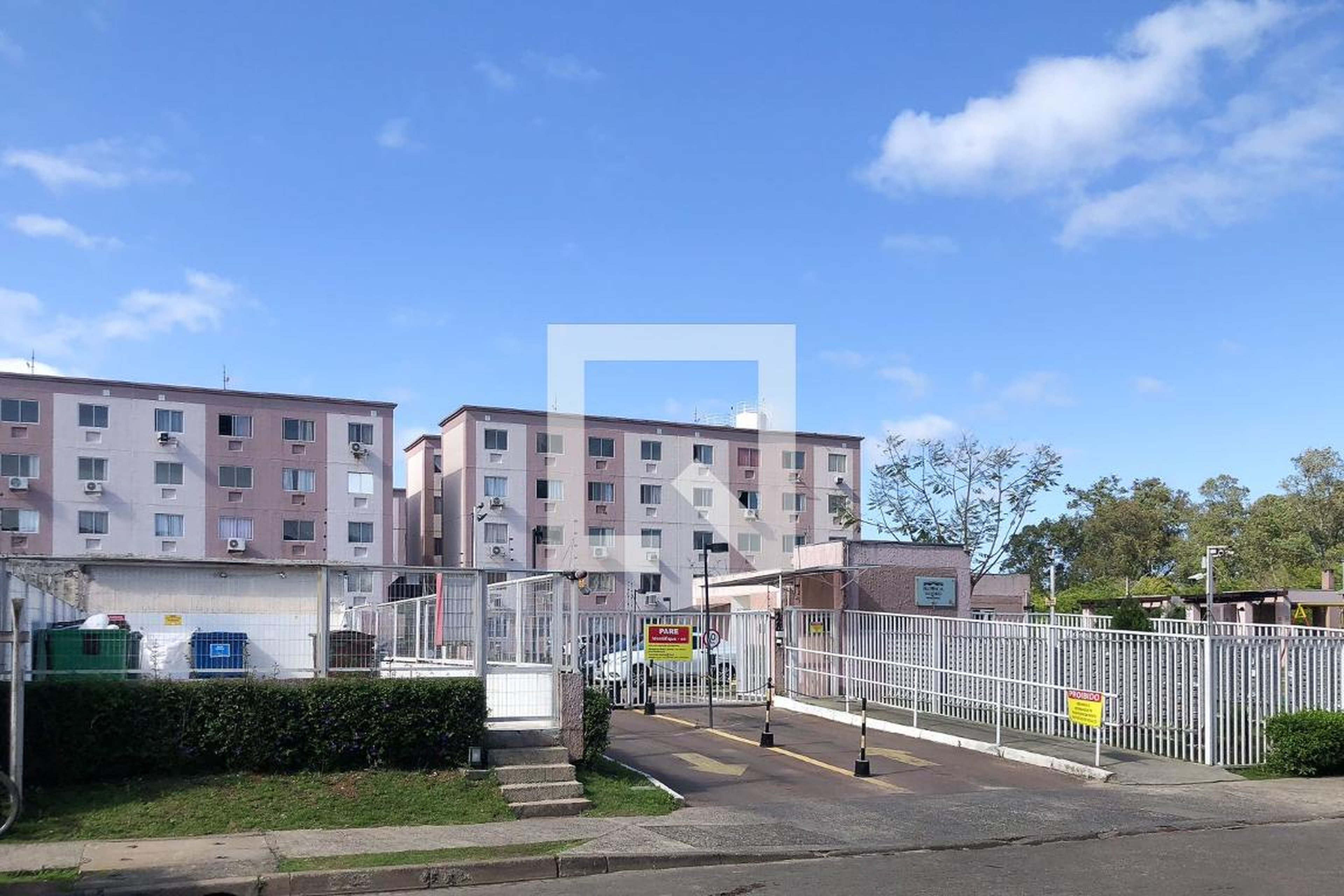 Fachada Condomínio em Avenida Edgar Píres de Castro, 2900