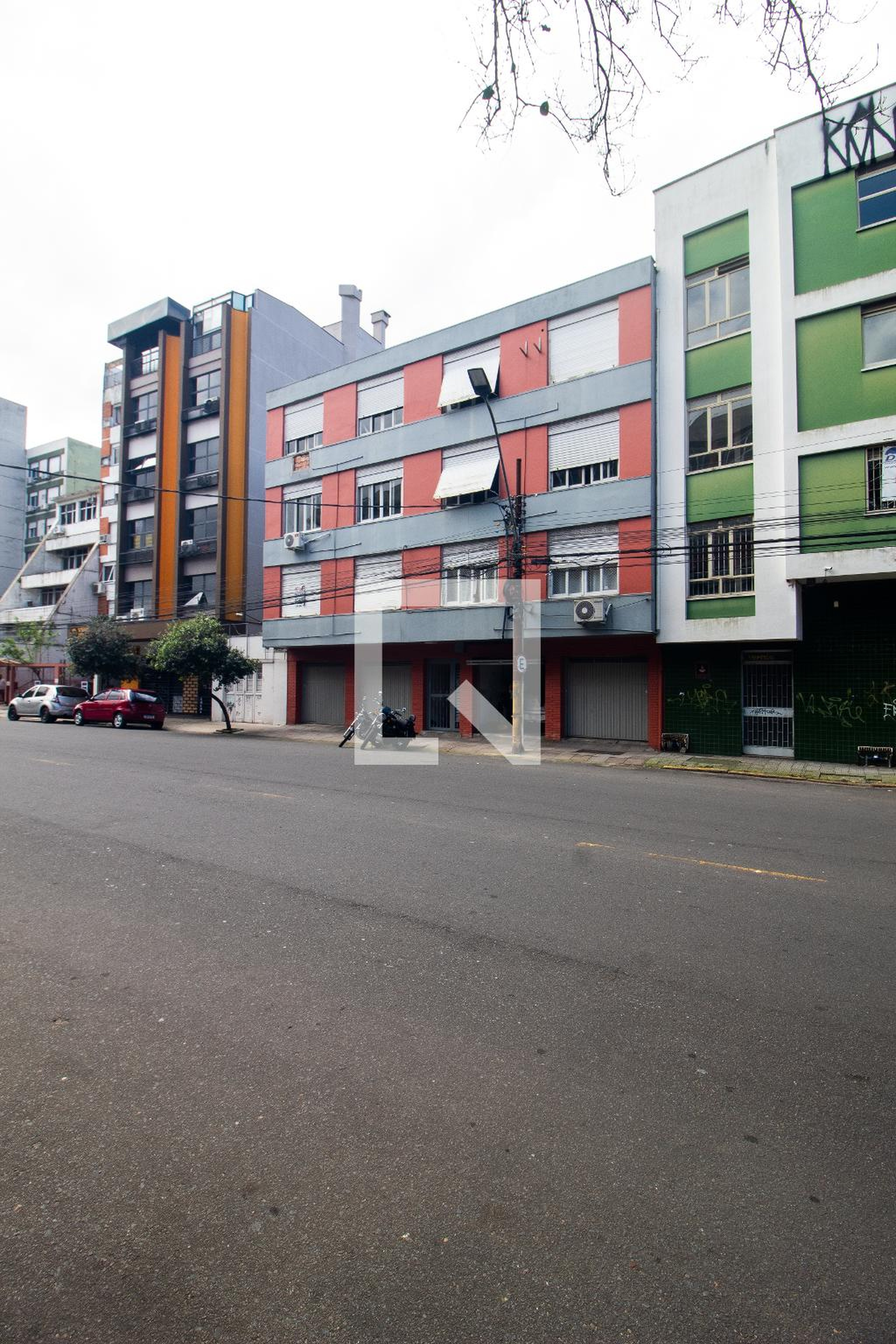 Fachada Condomínio em Rua Washington Luiz, 608