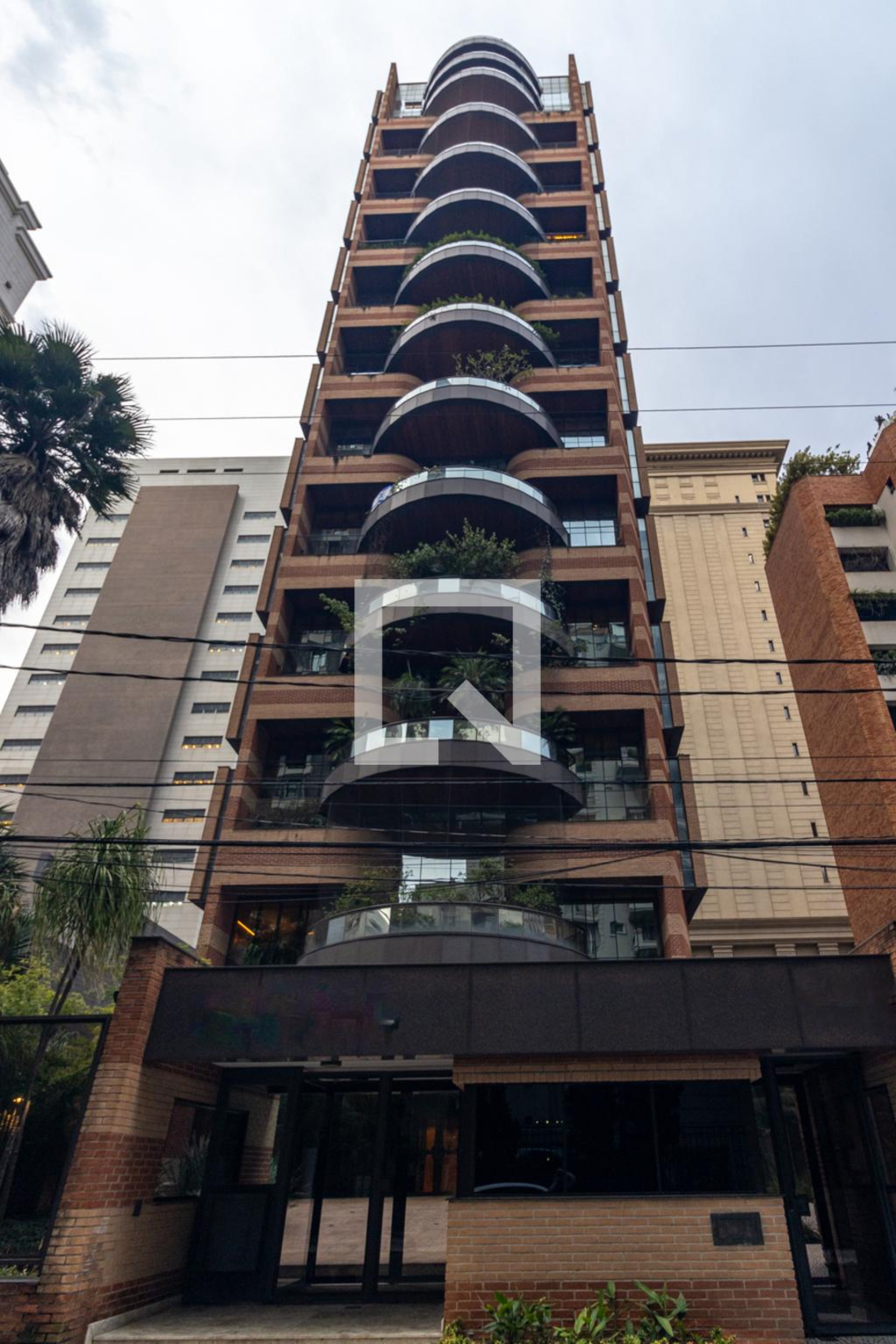 Fachada Condomínio em Rua Fernandes de Abreu, 41