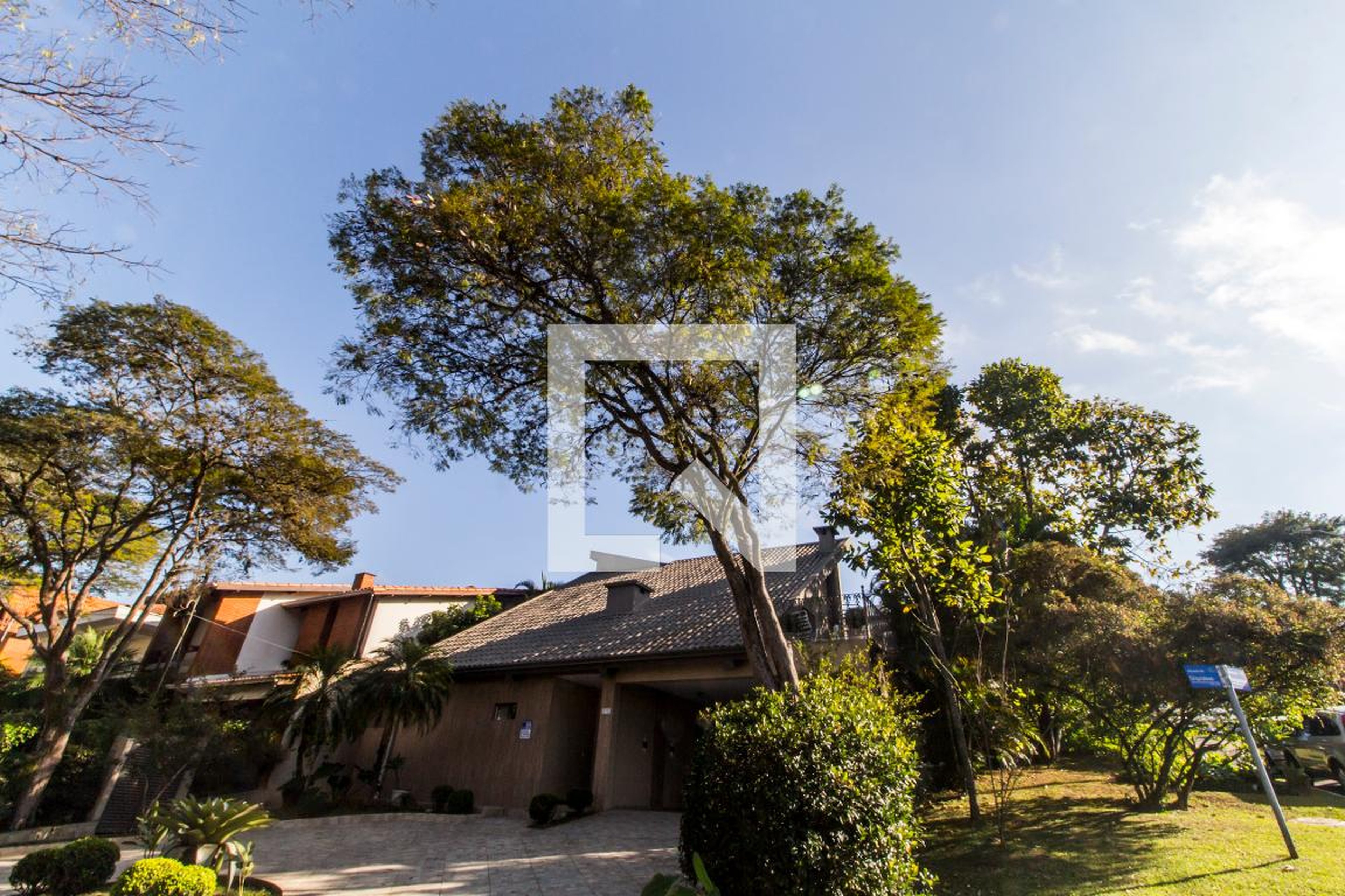 Fachada Condomínio em Alameda das Orquídeas, 375