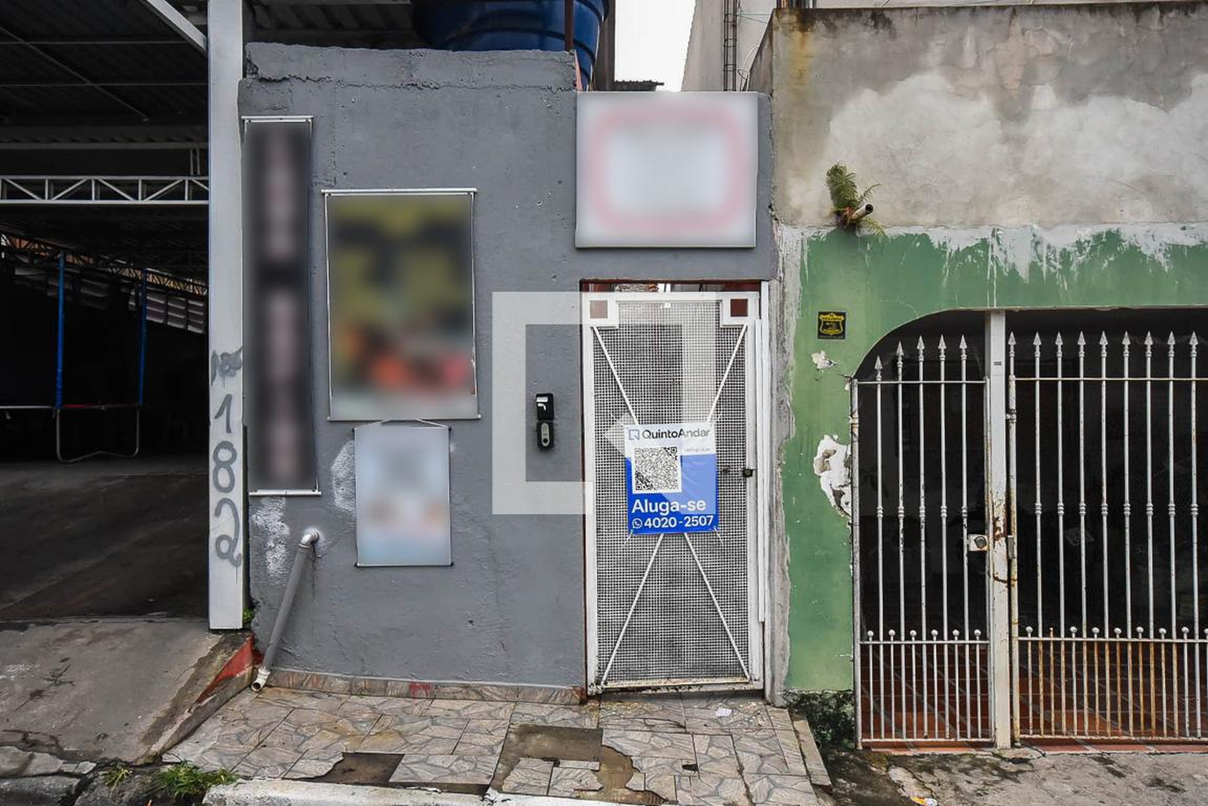 Fachada Condomínio em Rua Franklin Ribeiro de Almeida, 182