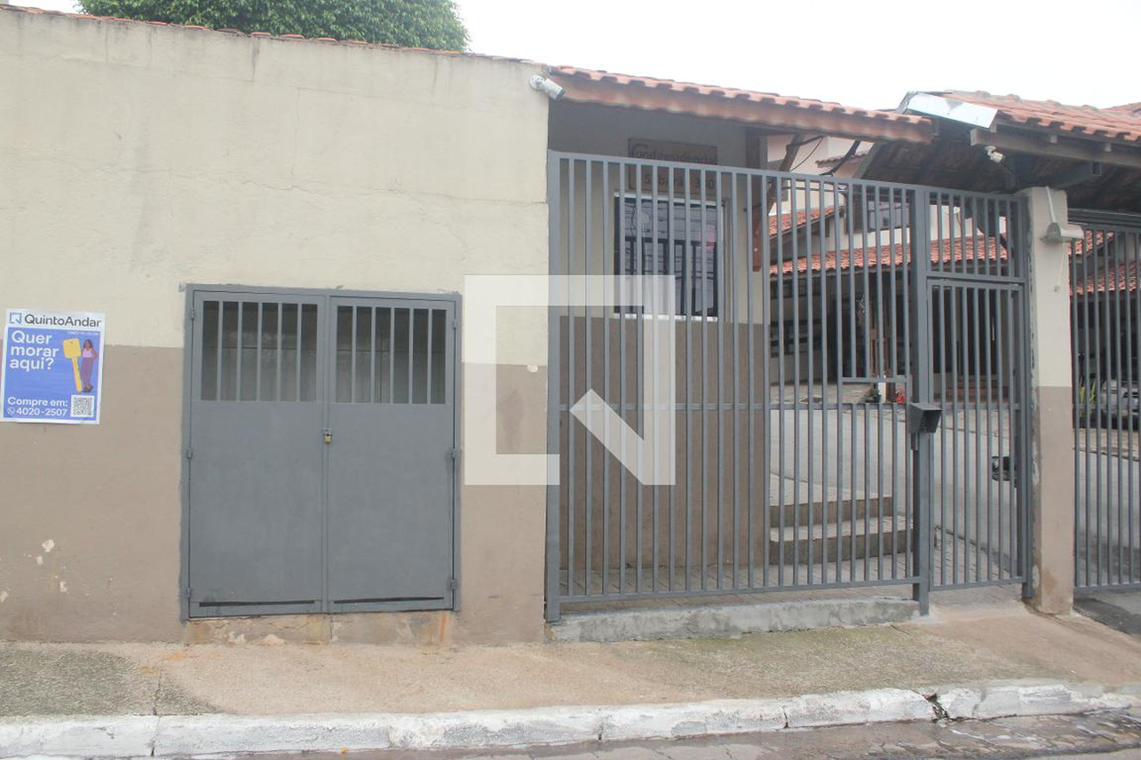 Fachada do Condomínio Condomínio Sabará