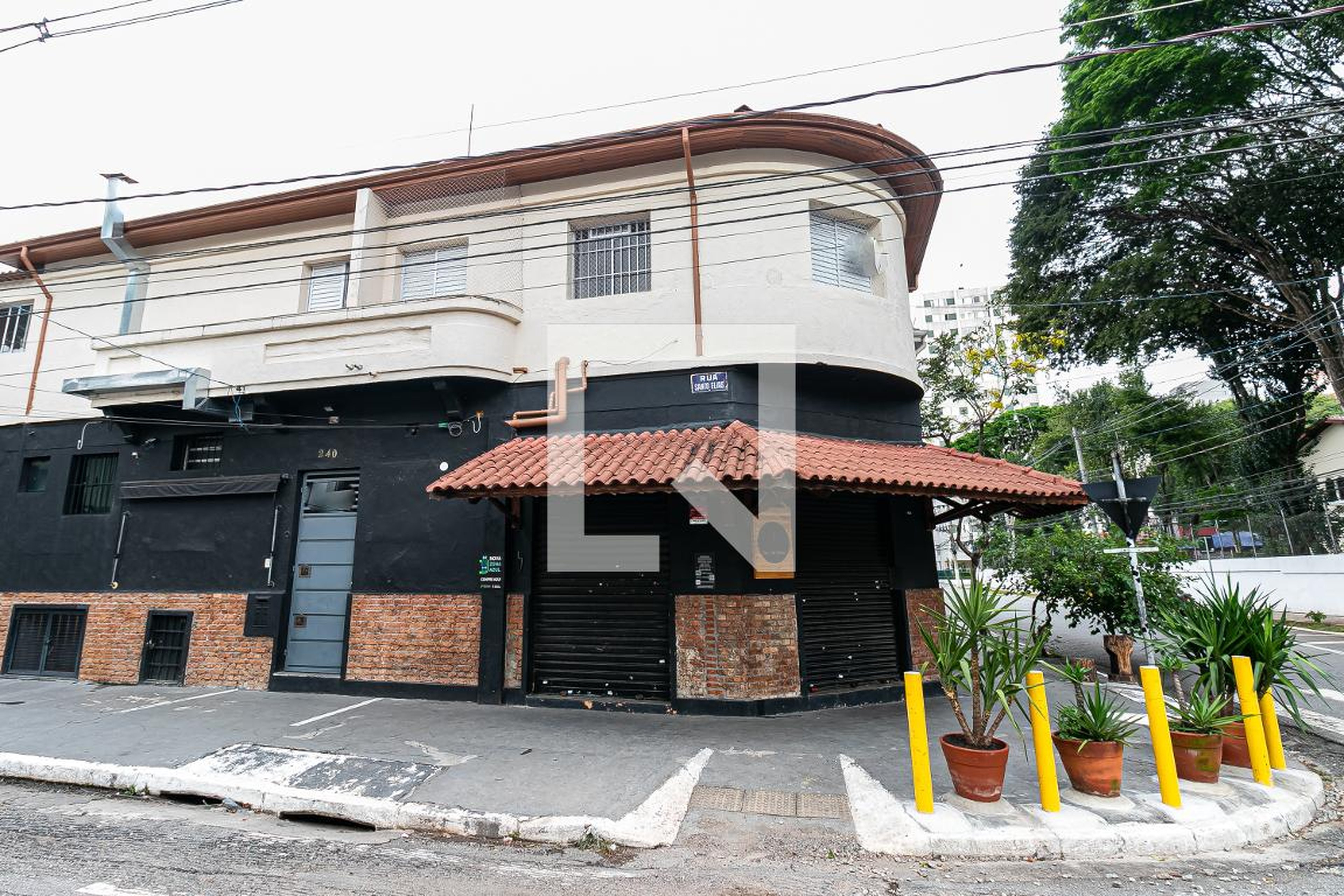 Fachada Condomínio em Rua Santo Elias, 240