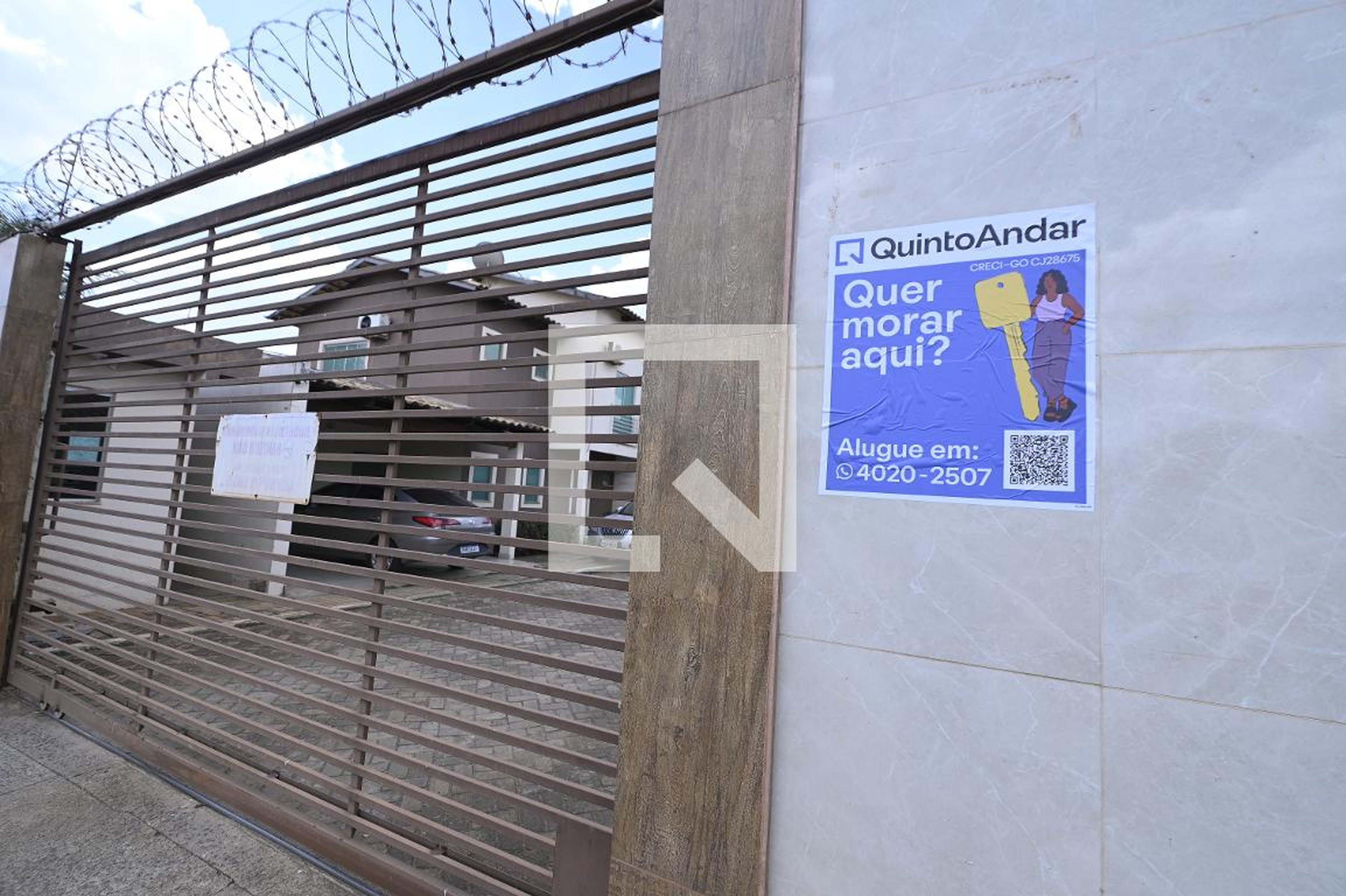 Fachada do Condomínio Condomínio em Rua do Príncipe Regente, 2